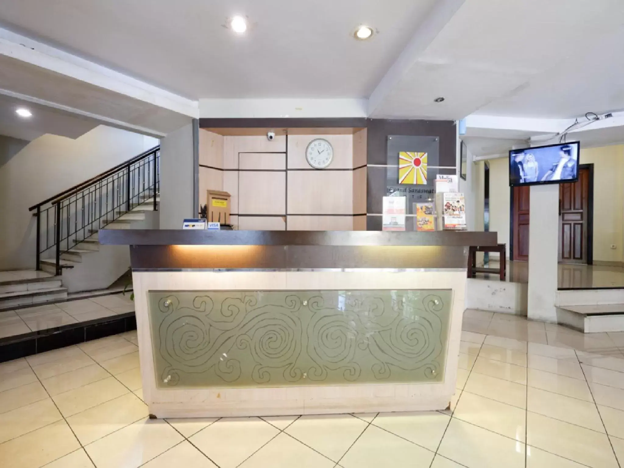 Lobby or reception in RedDoorz Plus @ Singosari Raya Lobby or reception in RedDoorz Plus @ Singosari Raya