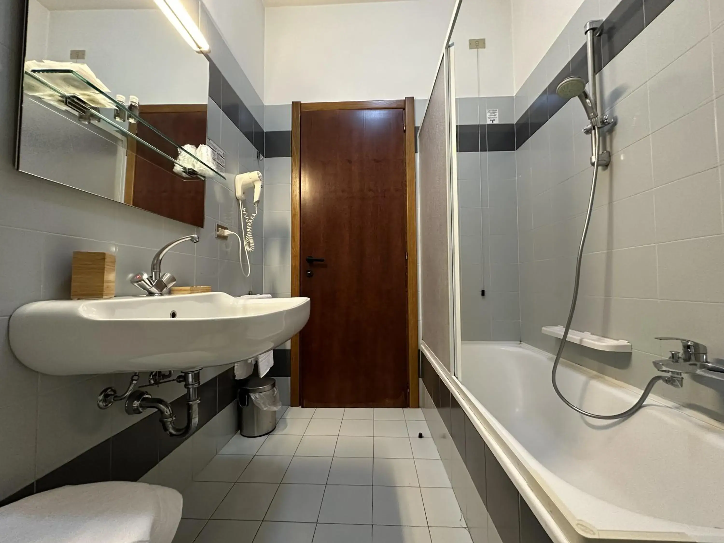 Toilet, Bathroom in Hotel Griselda