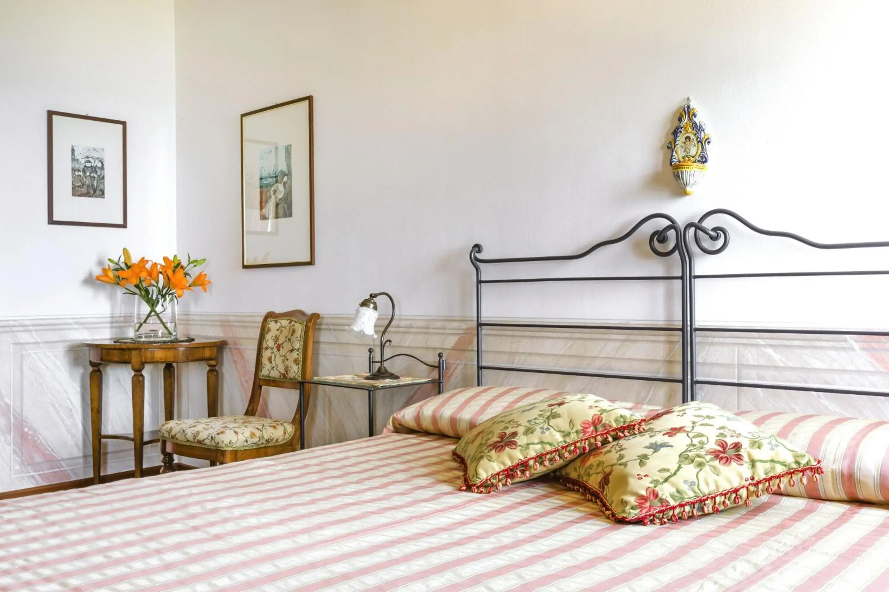 Bed in Boutique Hotel Villa Sostaga