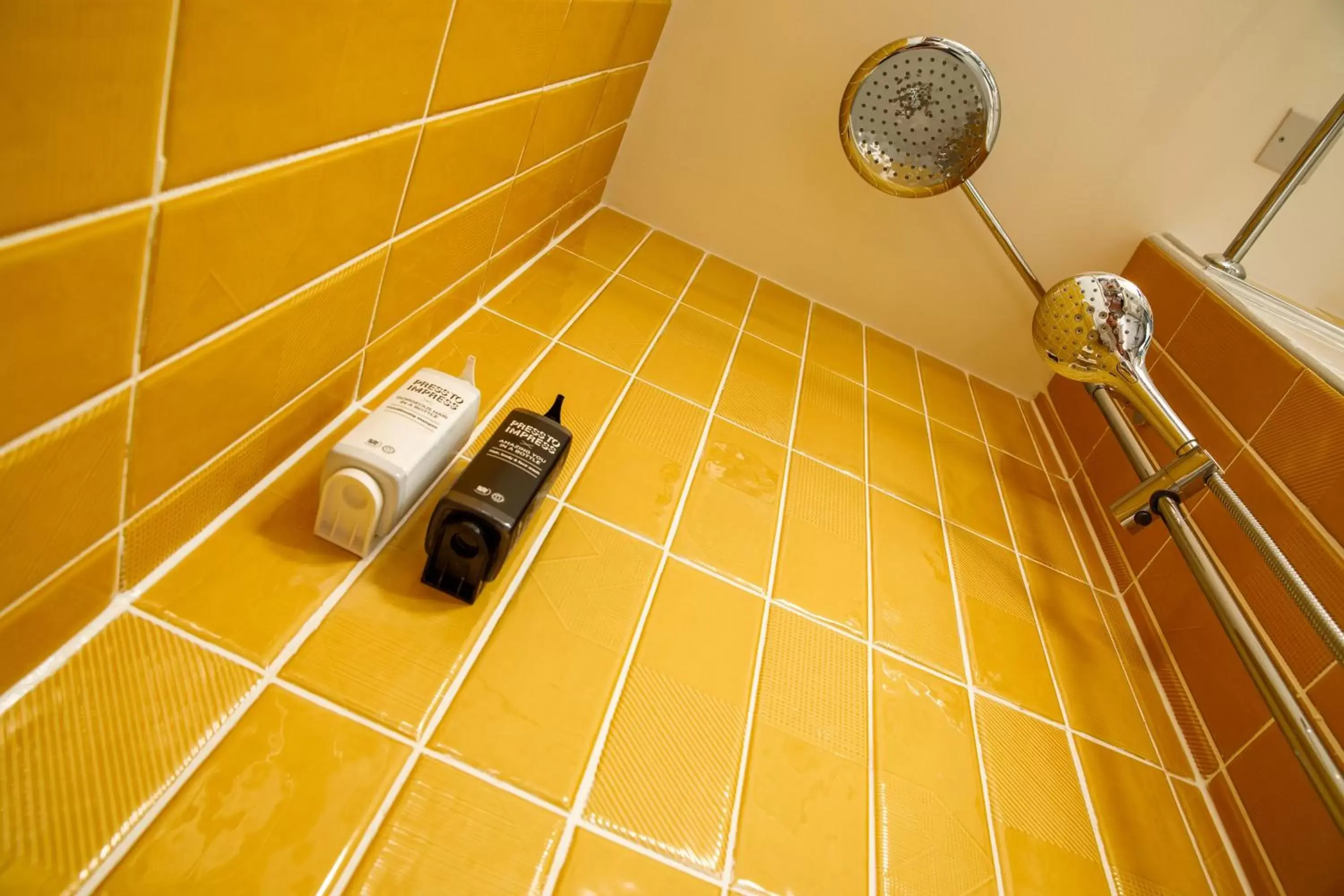 Bathroom in ibis Styles Birmingham Centre Bathroom in ibis Styles Birmingham Centre