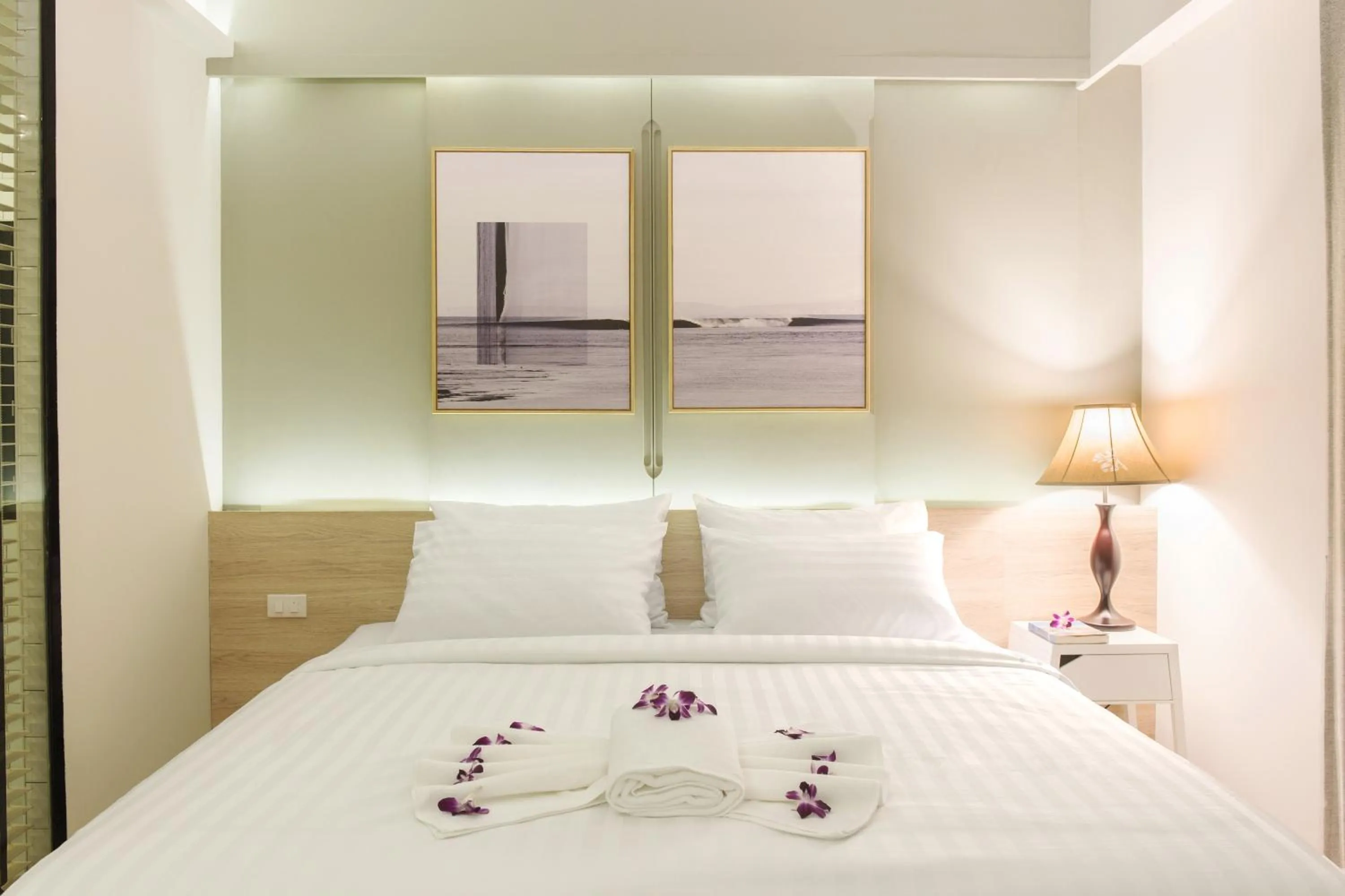 Deluxe Double Room with Balcony in Snoozz Hotel Krabi