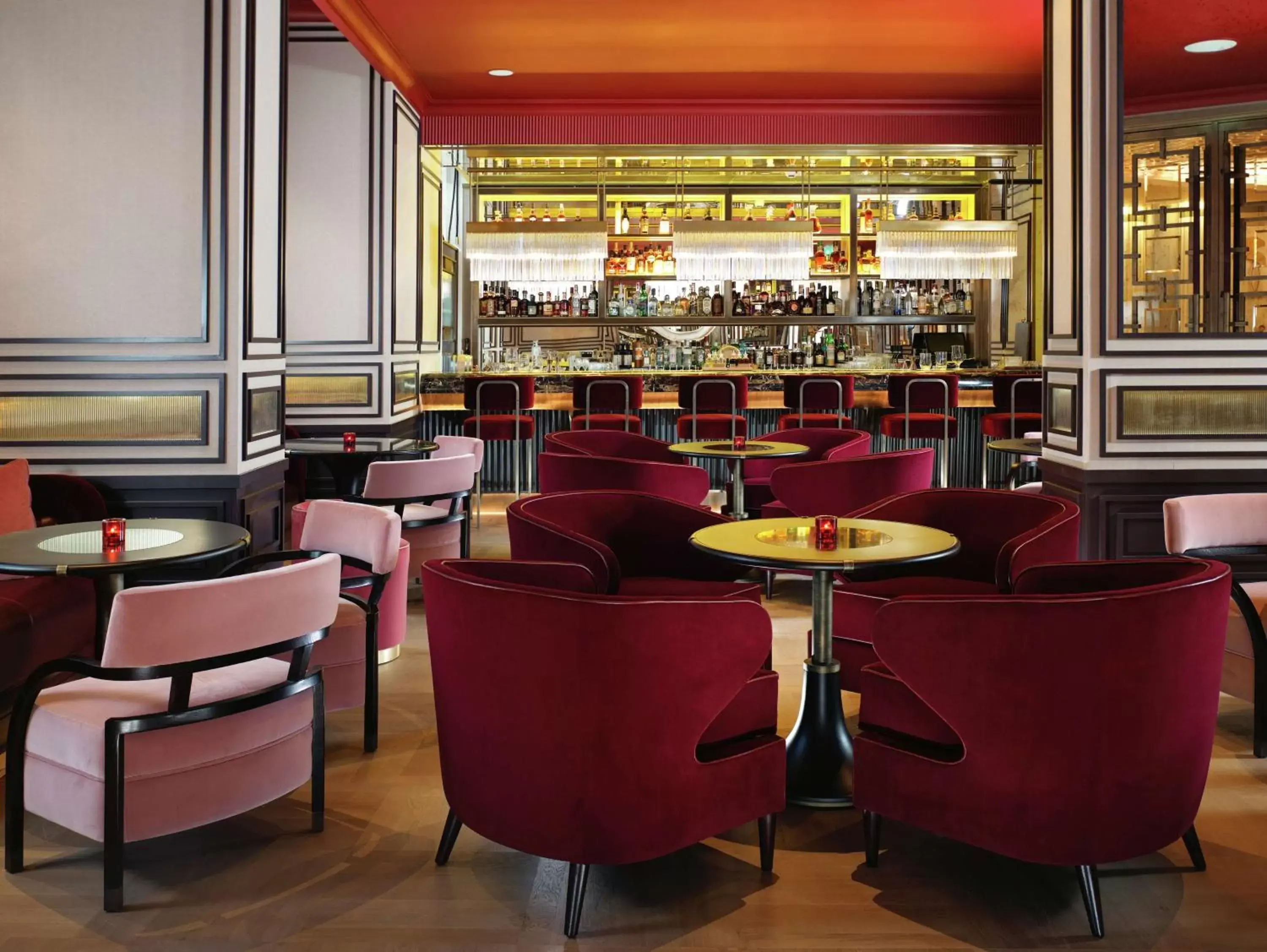 Lounge or bar, Lounge/Bar in The Biltmore Mayfair, LXR Hotels & Resorts