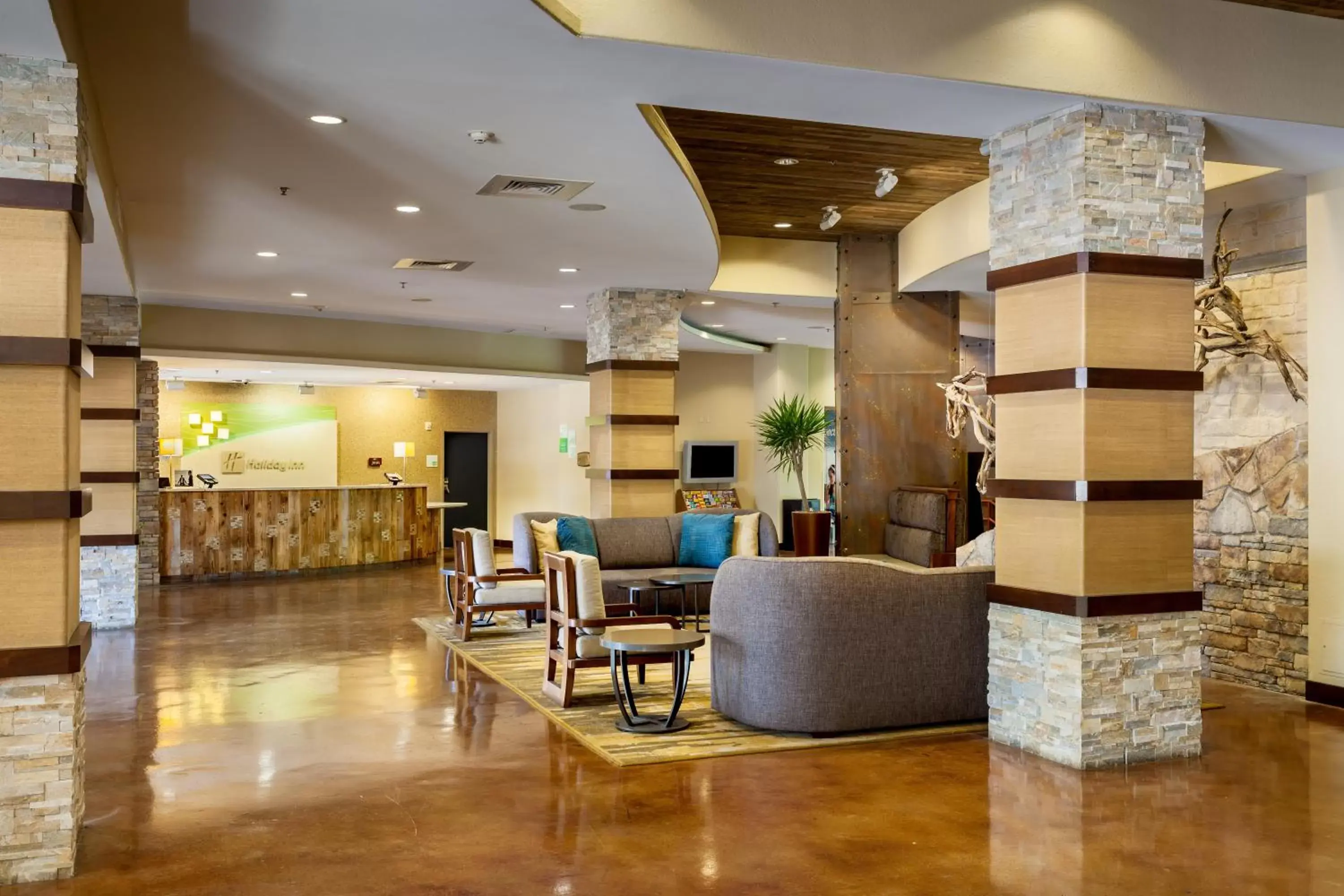 Property building, Lobby/Reception in Holiday Inn San Antonio Northwest- SeaWorld Area, an IHG Hotel