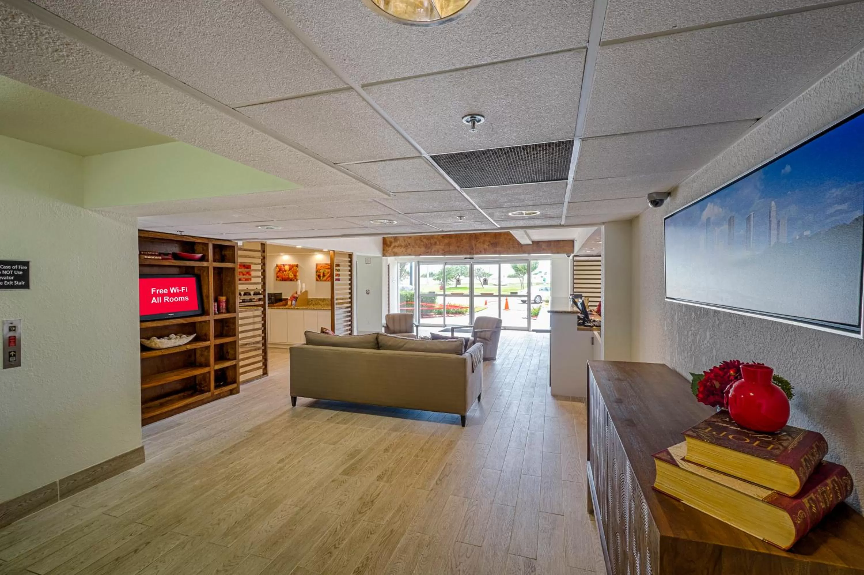 Lobby or reception in Red Roof Inn PLUS+ Houston - Energy Corridor