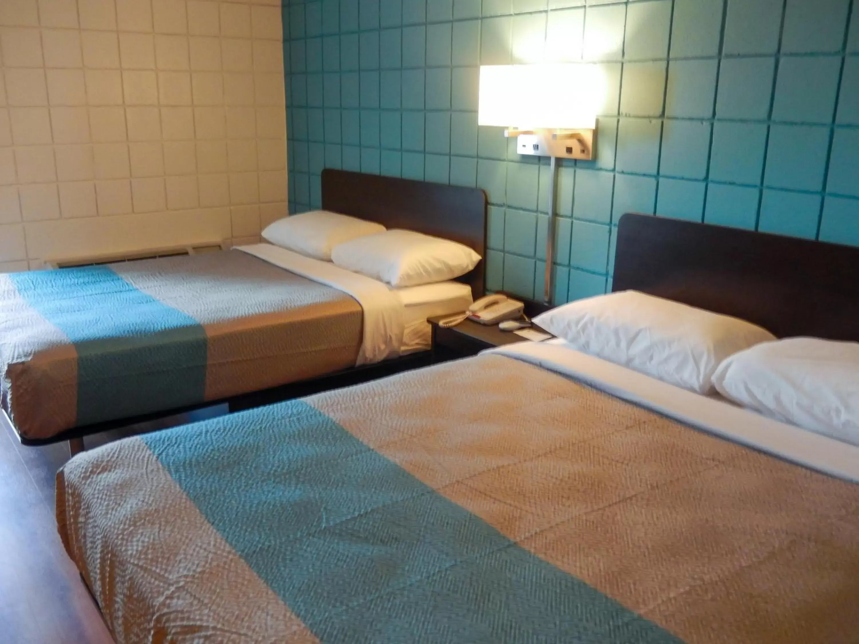 Photo of the whole room, Bed in Motel 6-Somers Point, NJ - Ocean City - Wild Wood Beach Photo of the whole room, Bed in Motel 6-Somers Point, NJ - Ocean City - Wild Wood Beach