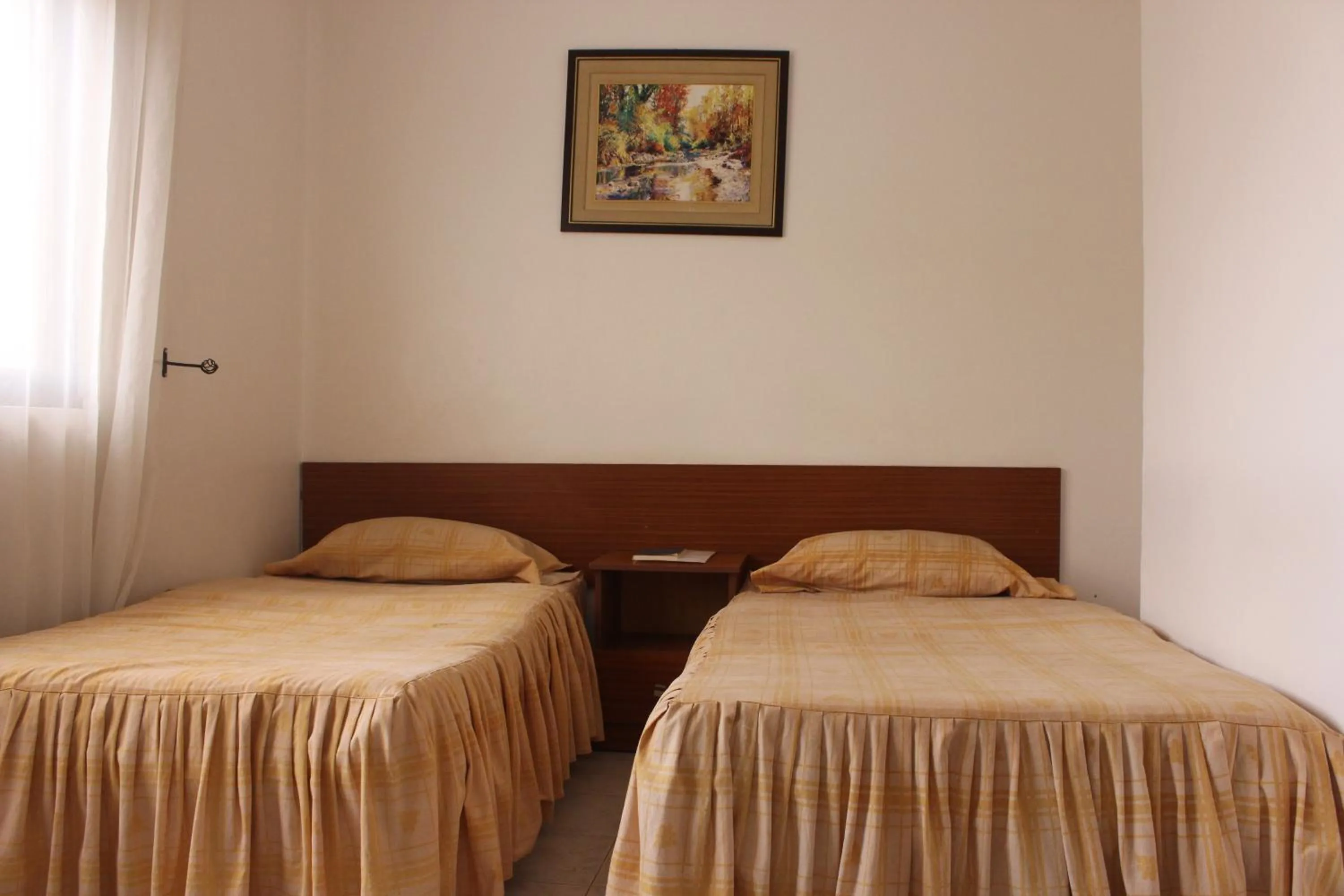 Bedroom, Bed in Sky Hotel International