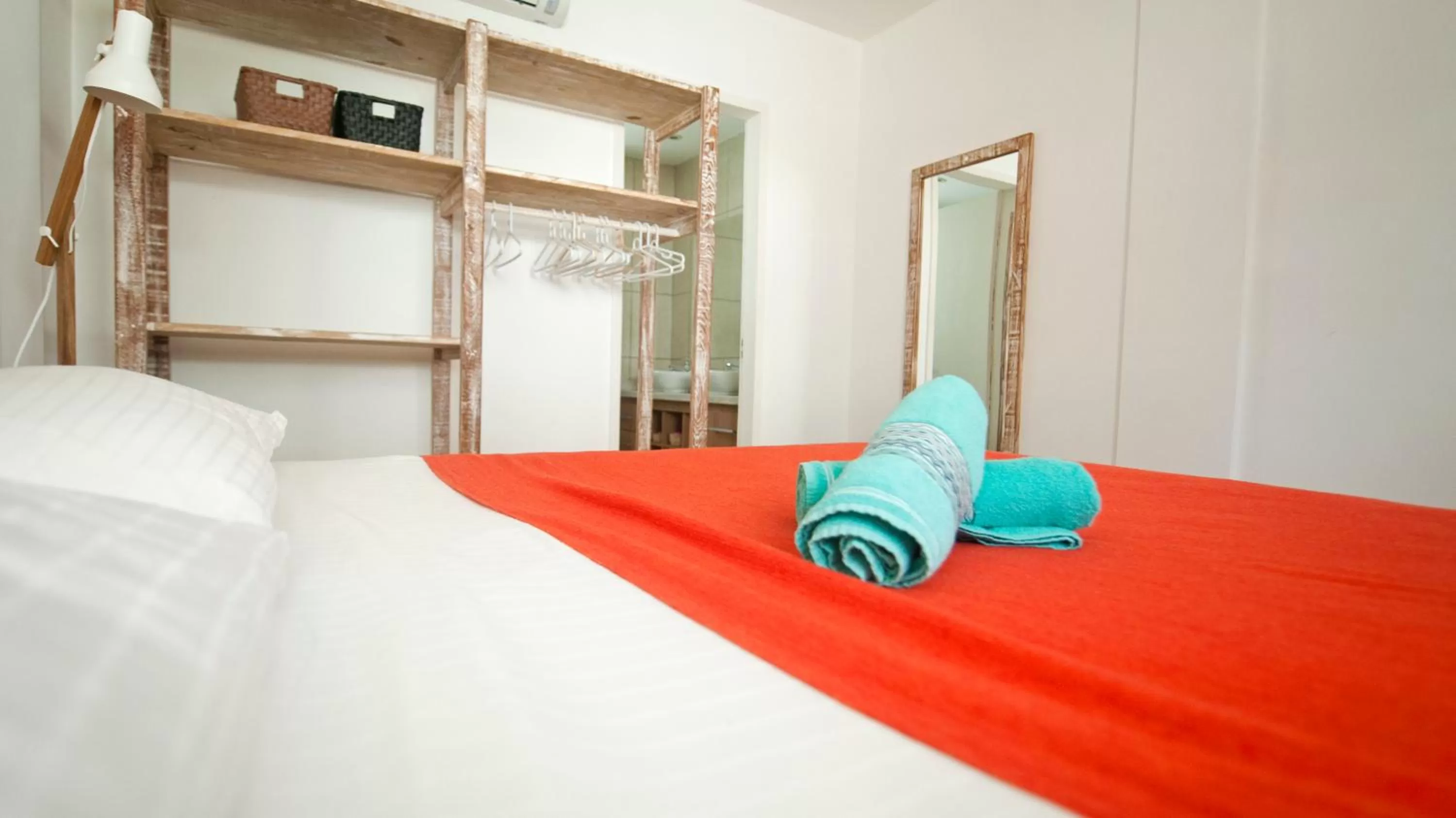 Bed in Manga Verde Beach Residence