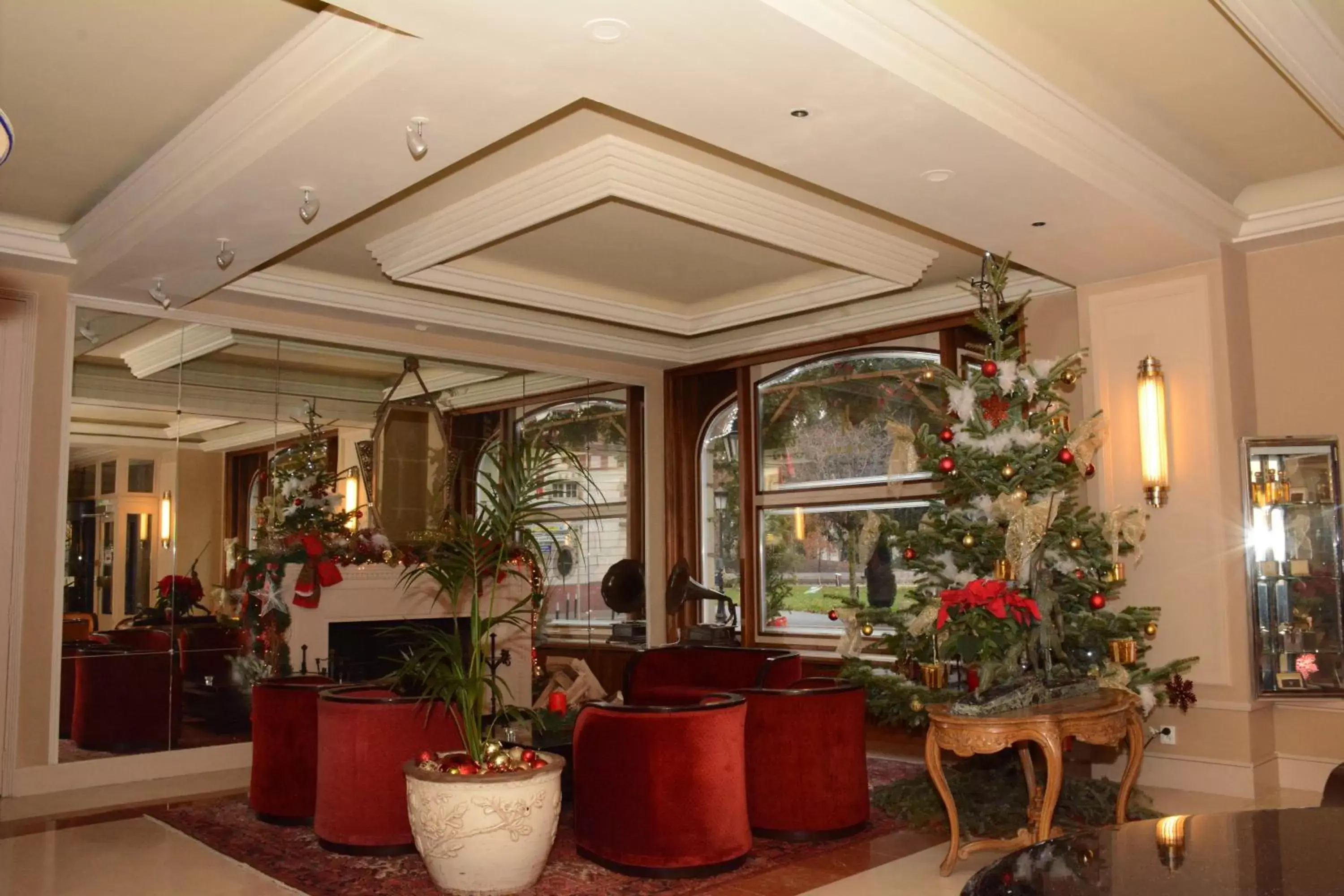 Lobby/Reception in Hotel Du Parc - Mulhouse Centre