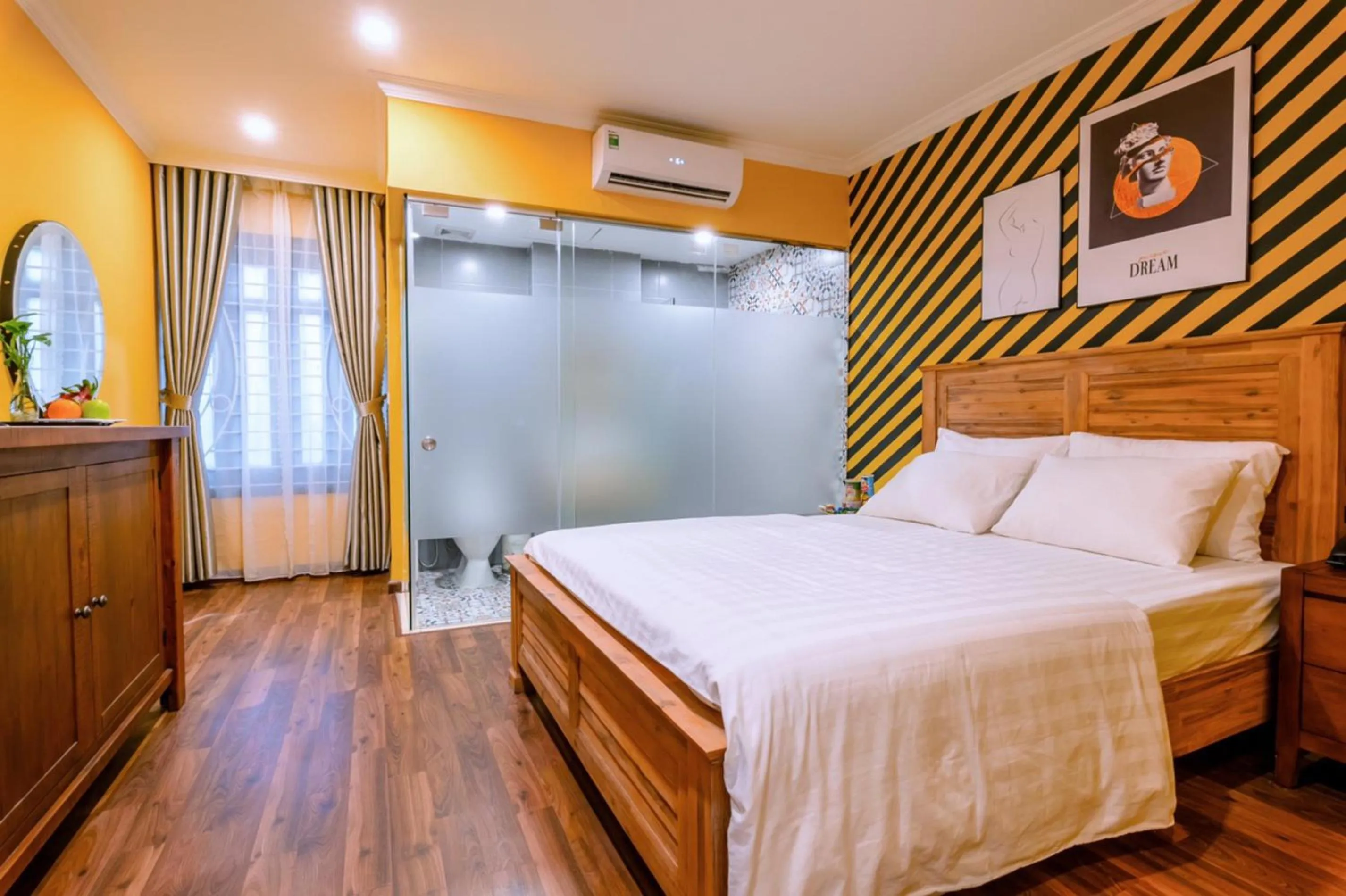 Photo of the whole room, Bed in Hovi Hoang Cau 3 - My Hotel