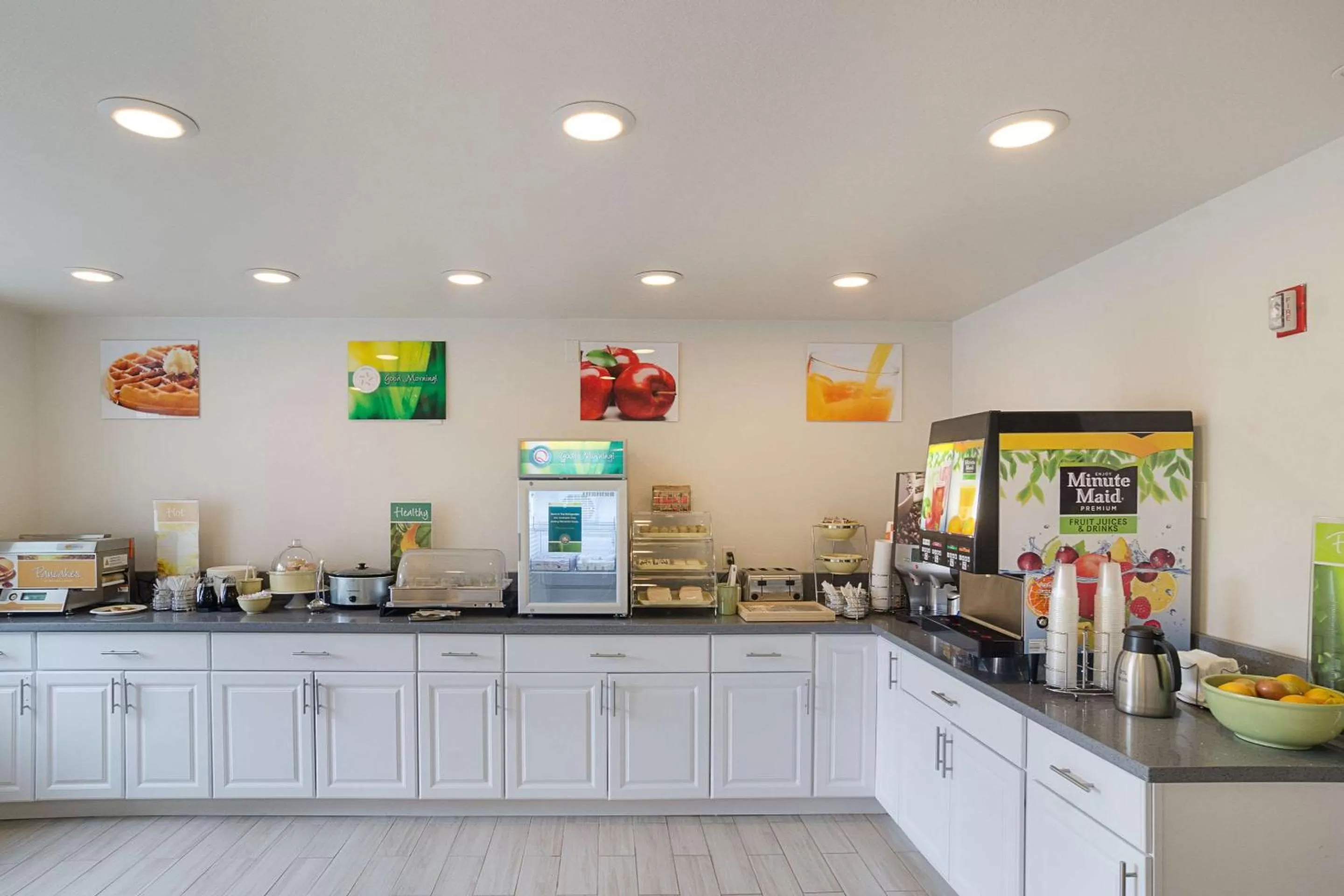 Restaurant/places to eat in Quality Inn Seaside