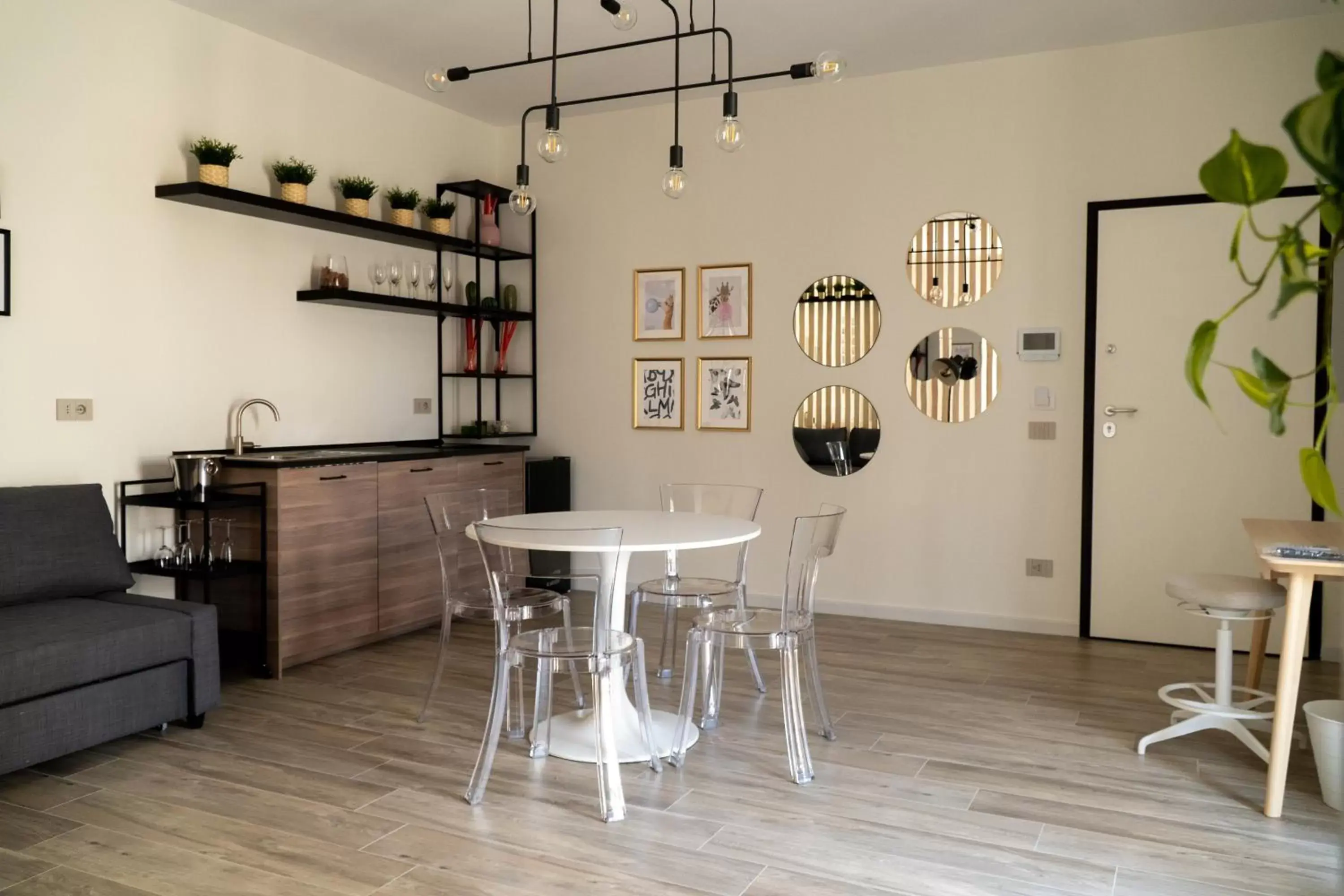 Kitchen or kitchenette, Dining Area in Blanco - MAGNIFICENT B&B Altamura