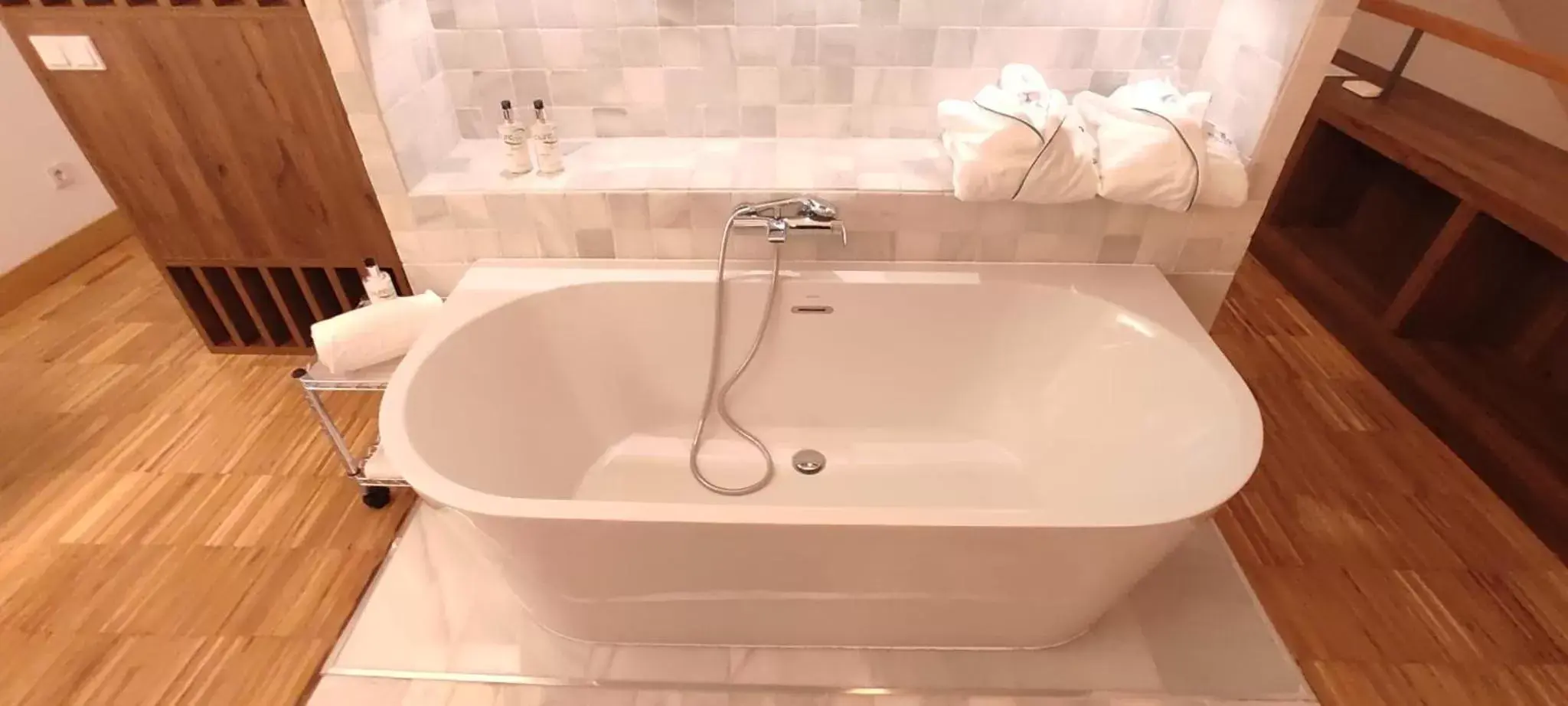 Bathroom in Hotel Villa Odon