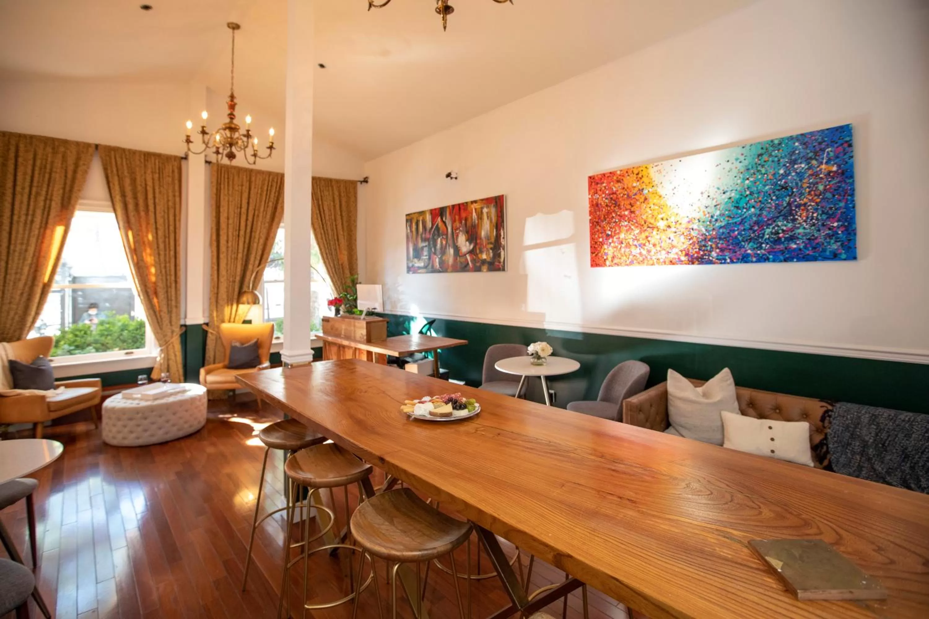 Lobby or reception in Washington Square Inn