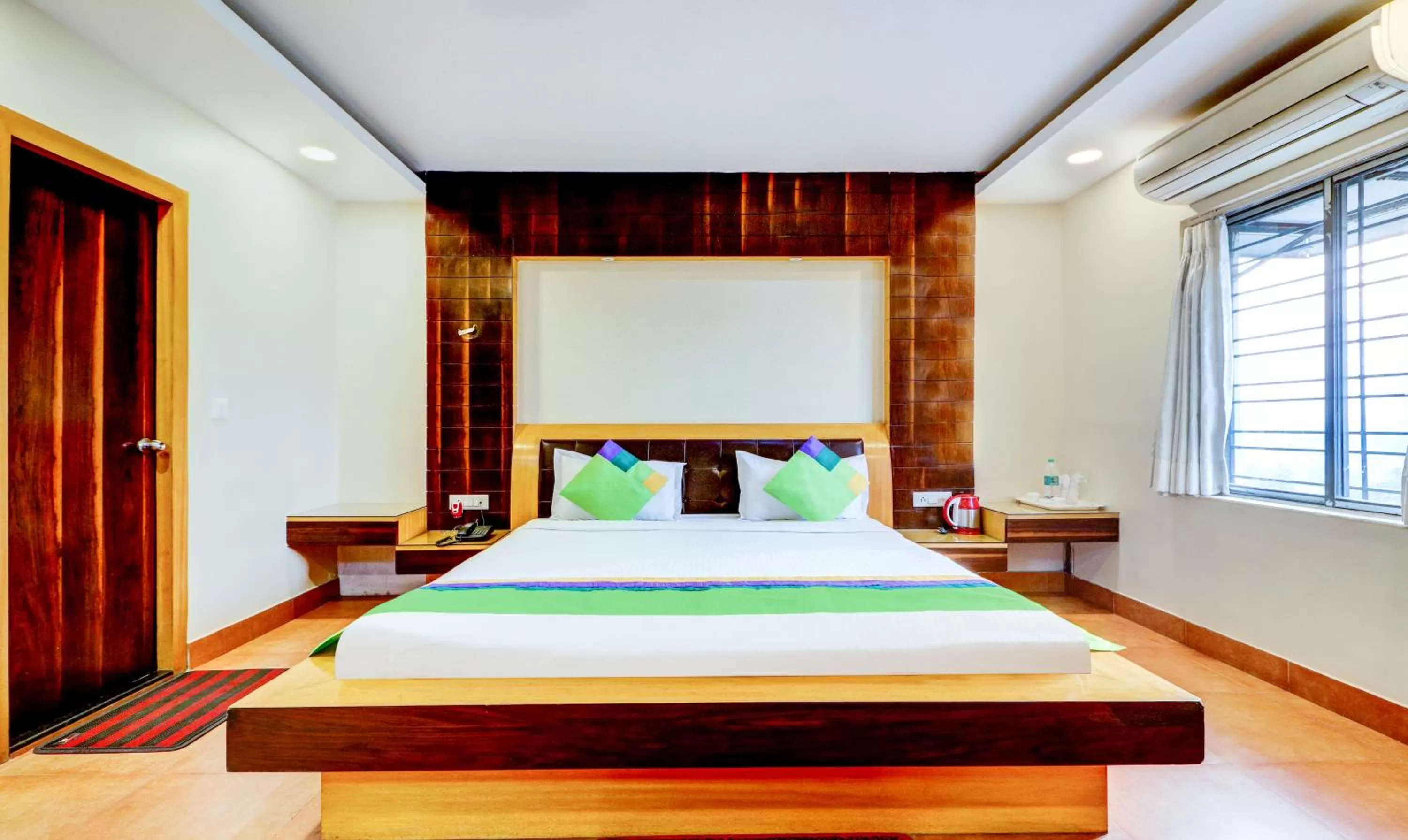 Bed in Treebo Sreema - 2 km From Salt Lake Sector V