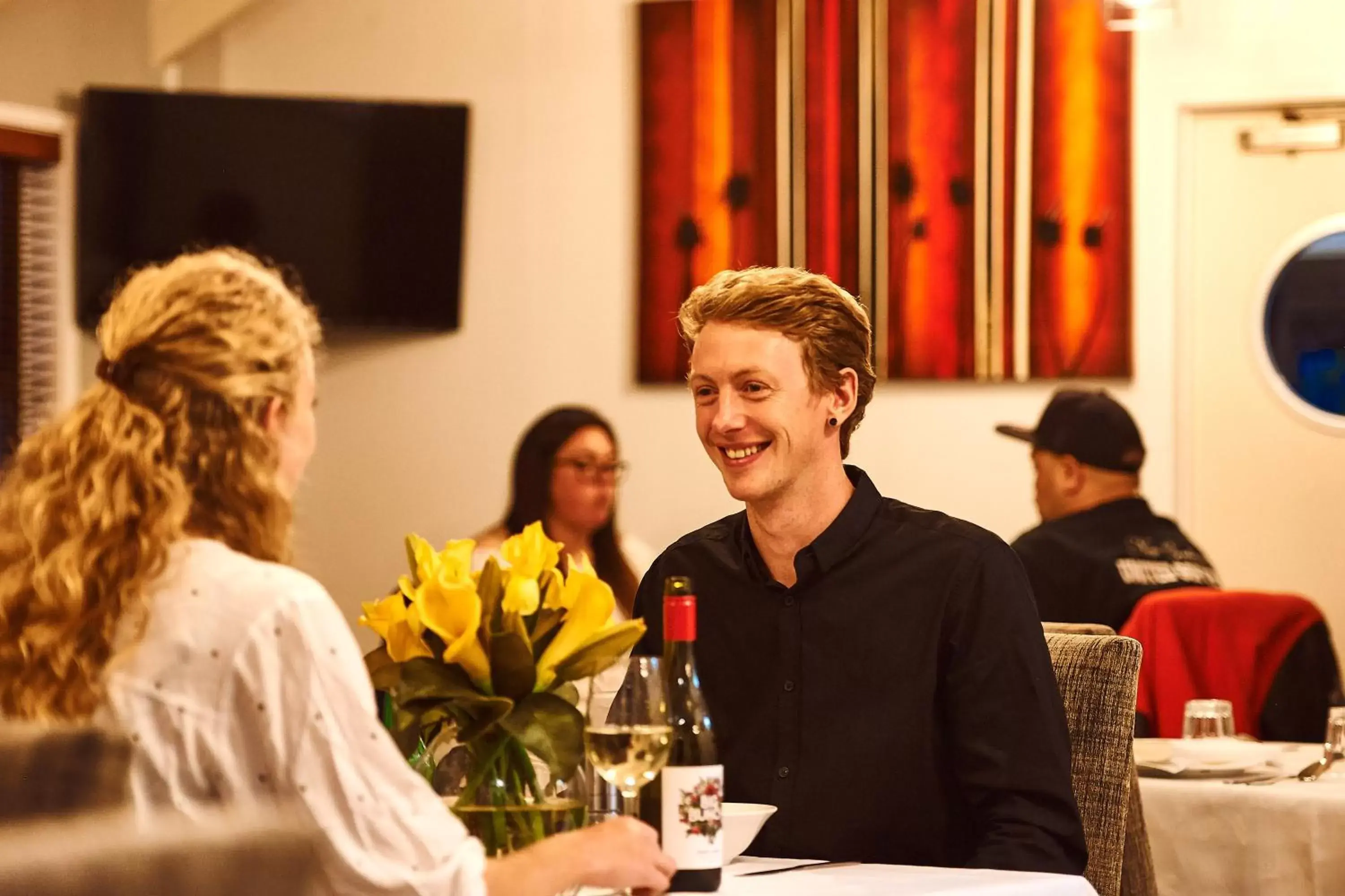 Restaurant/places to eat in Mount Richmond Hotel Restaurant/places to eat in Mount Richmond Hotel