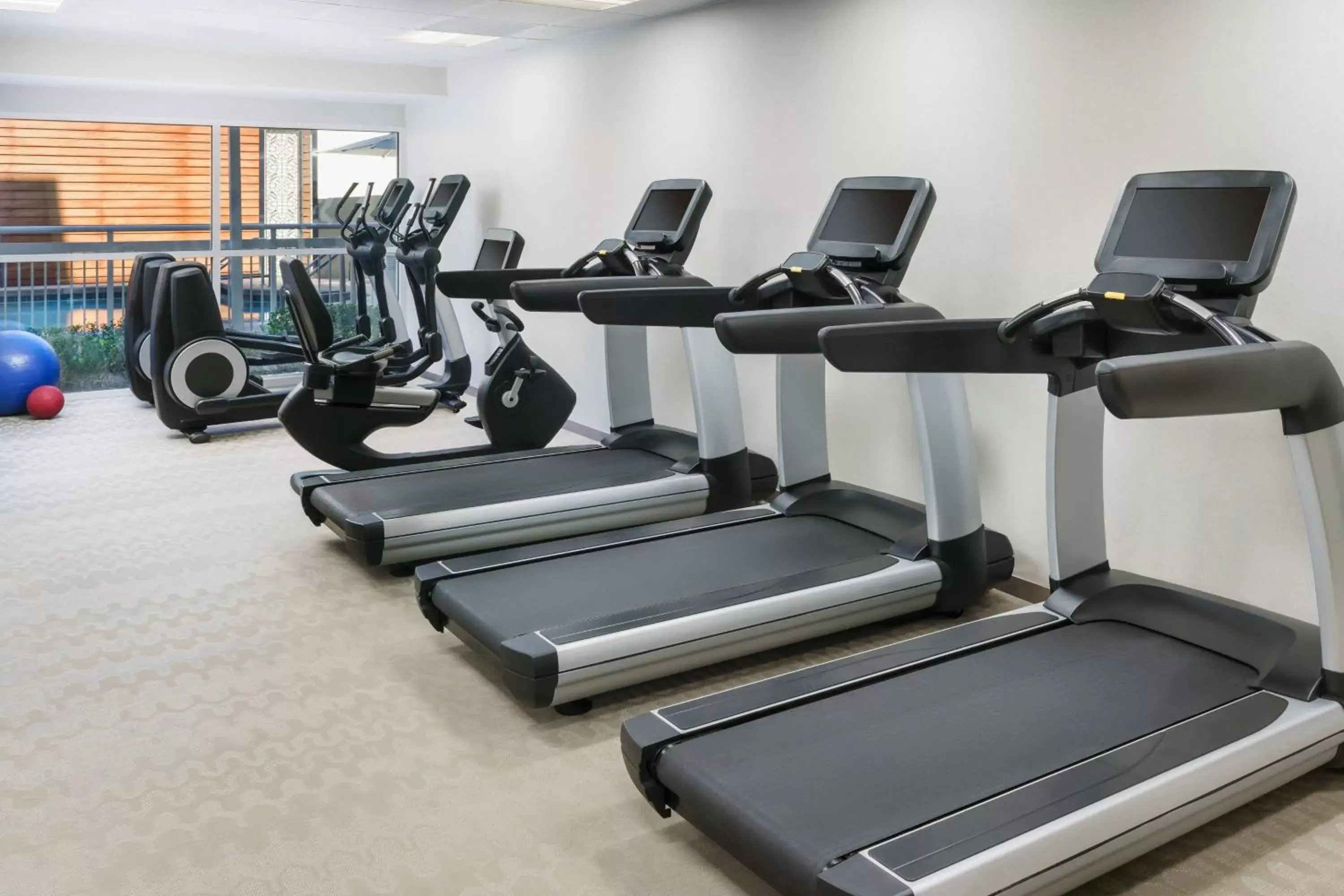 Fitness centre/facilities, Fitness Center/Facilities in Courtyard by Marriott Orlando Downtown