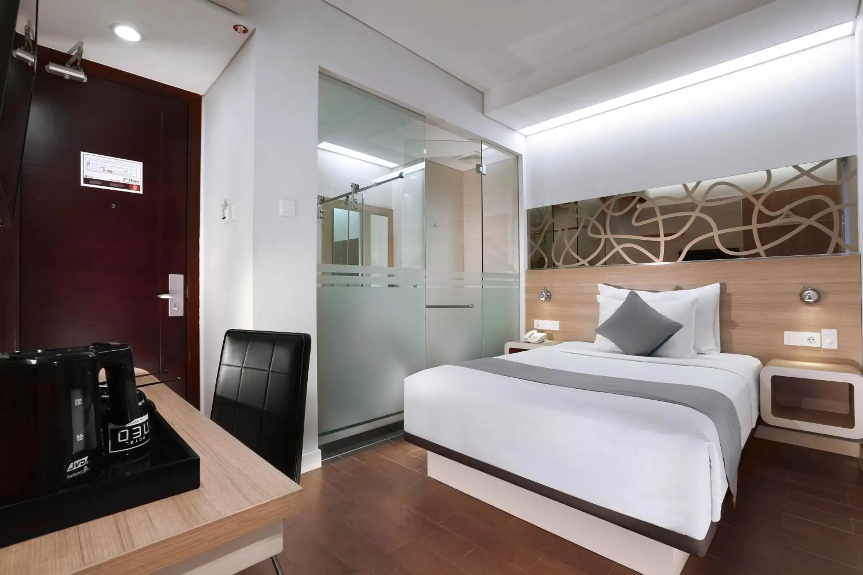 bunk bed, Bed in Hotel Neo Gubeng by ASTON