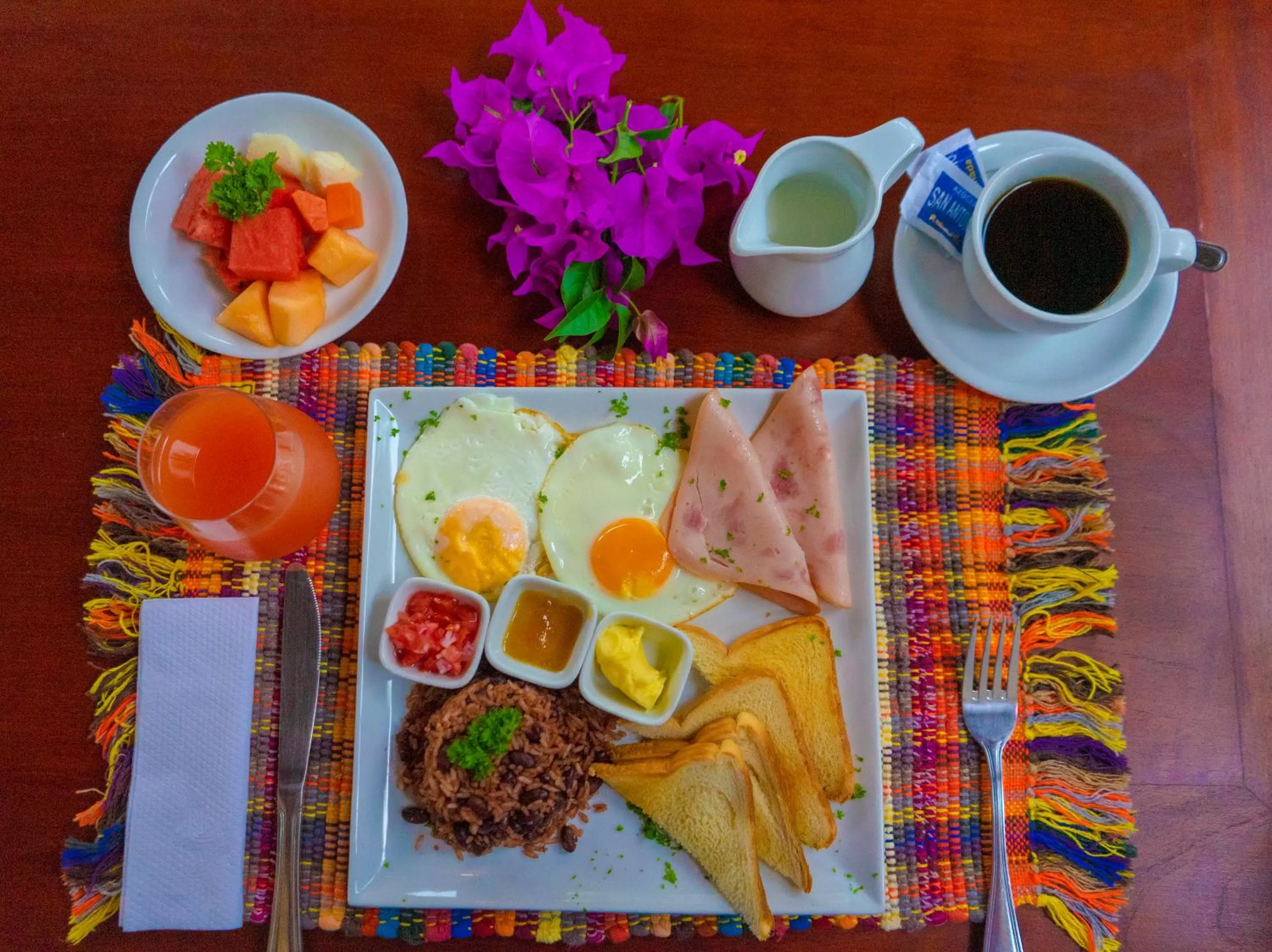 Restaurant/places to eat, Breakfast in Hotel Boutique Adela