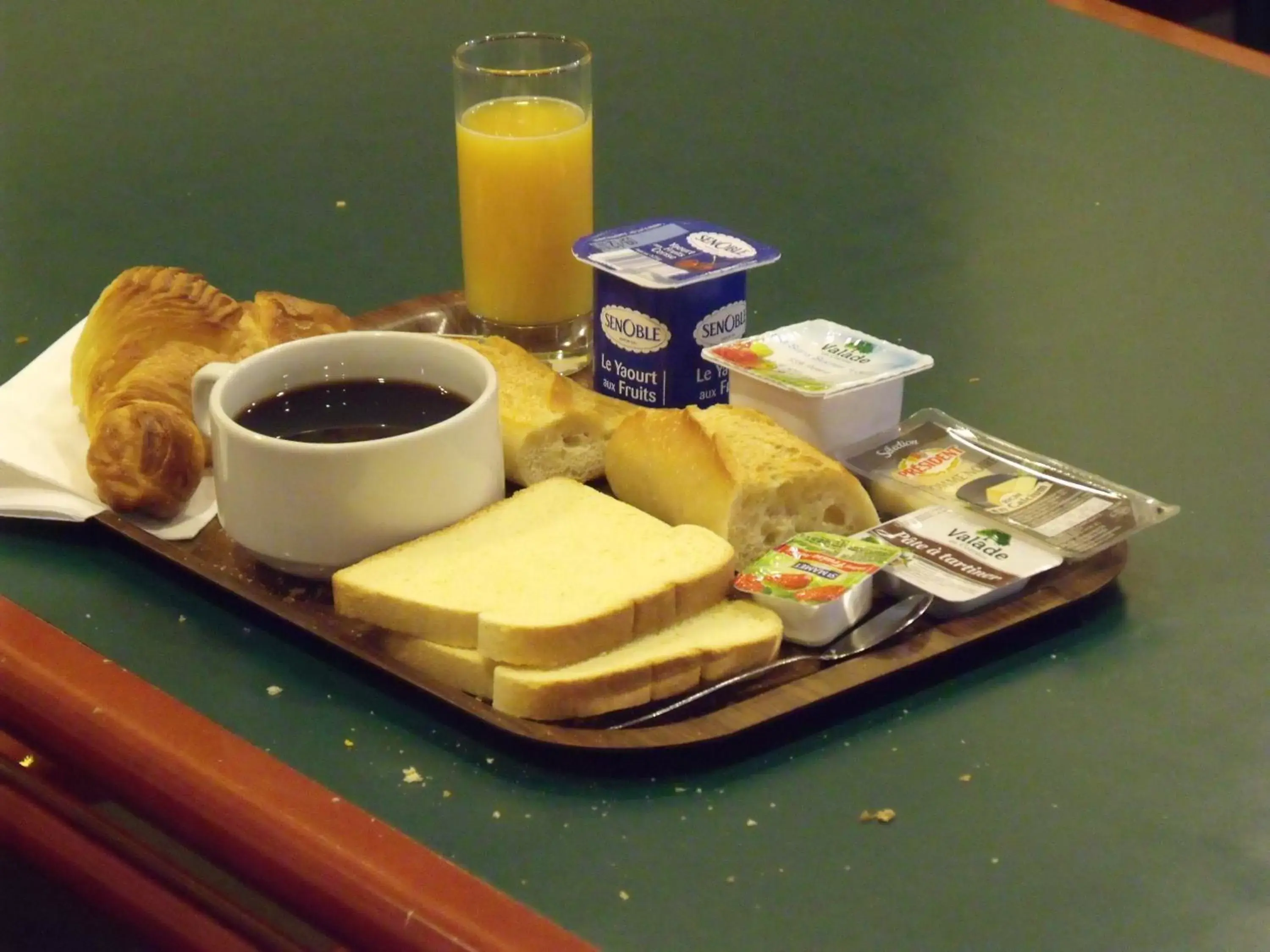 Food and drinks, Breakfast in Quick Palace Auxerre