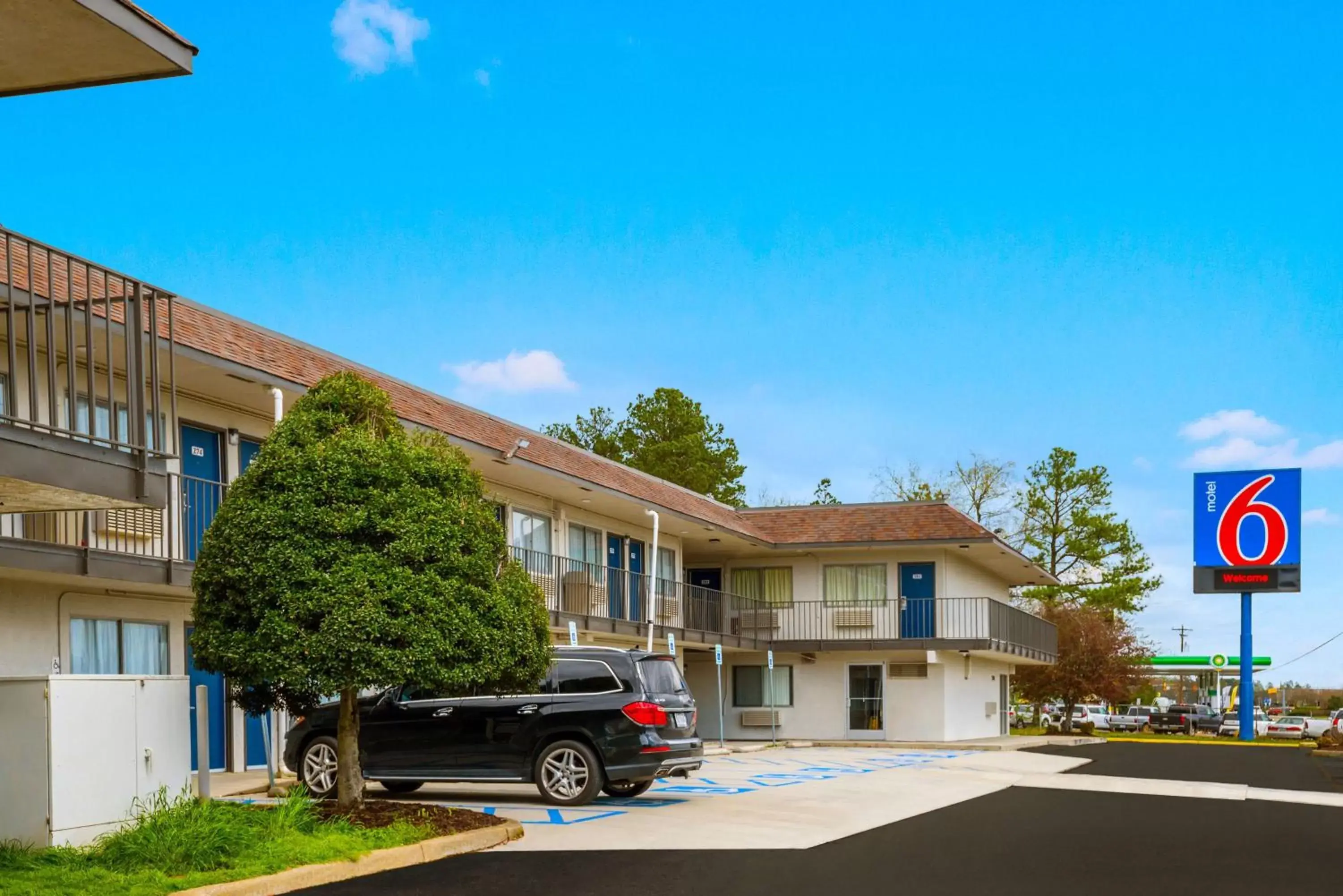 Property Building in Motel 6-Sandston, VA - Richmond, Va