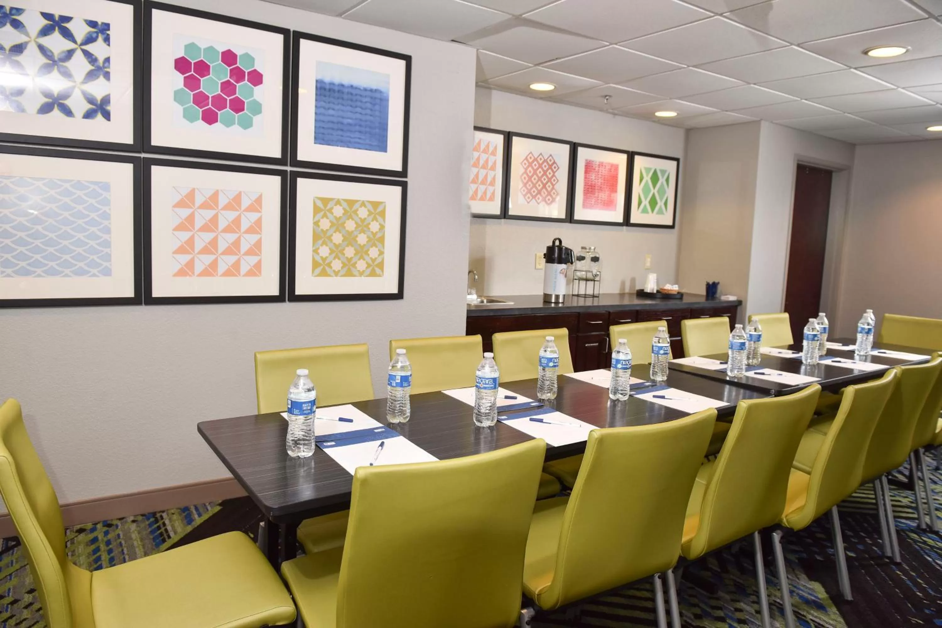 Meeting/conference room in Holiday Inn Express Hotel & Suites Selma, an IHG Hotel