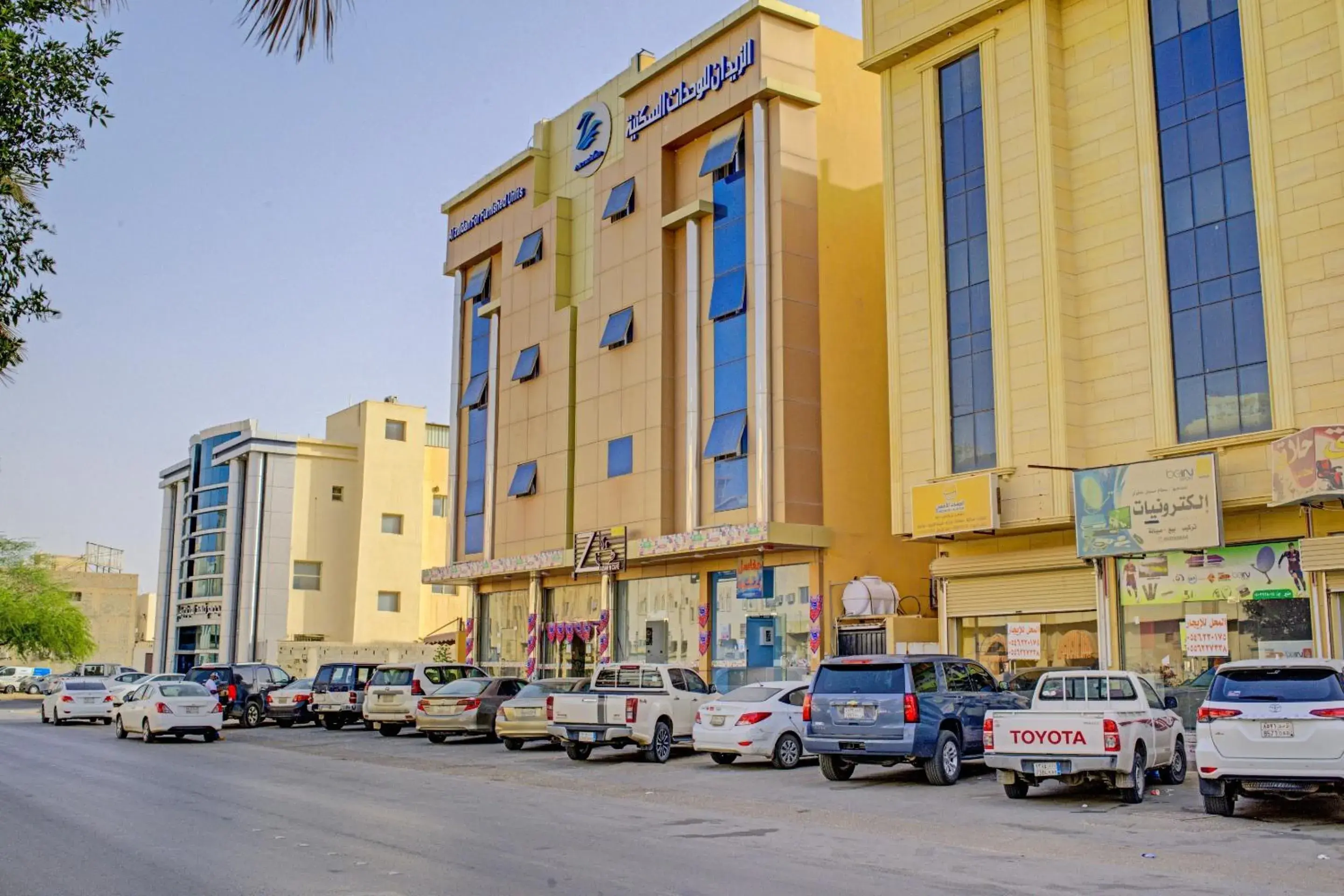 Property Building in OYO 401 Al Zaidan For Furnished Units