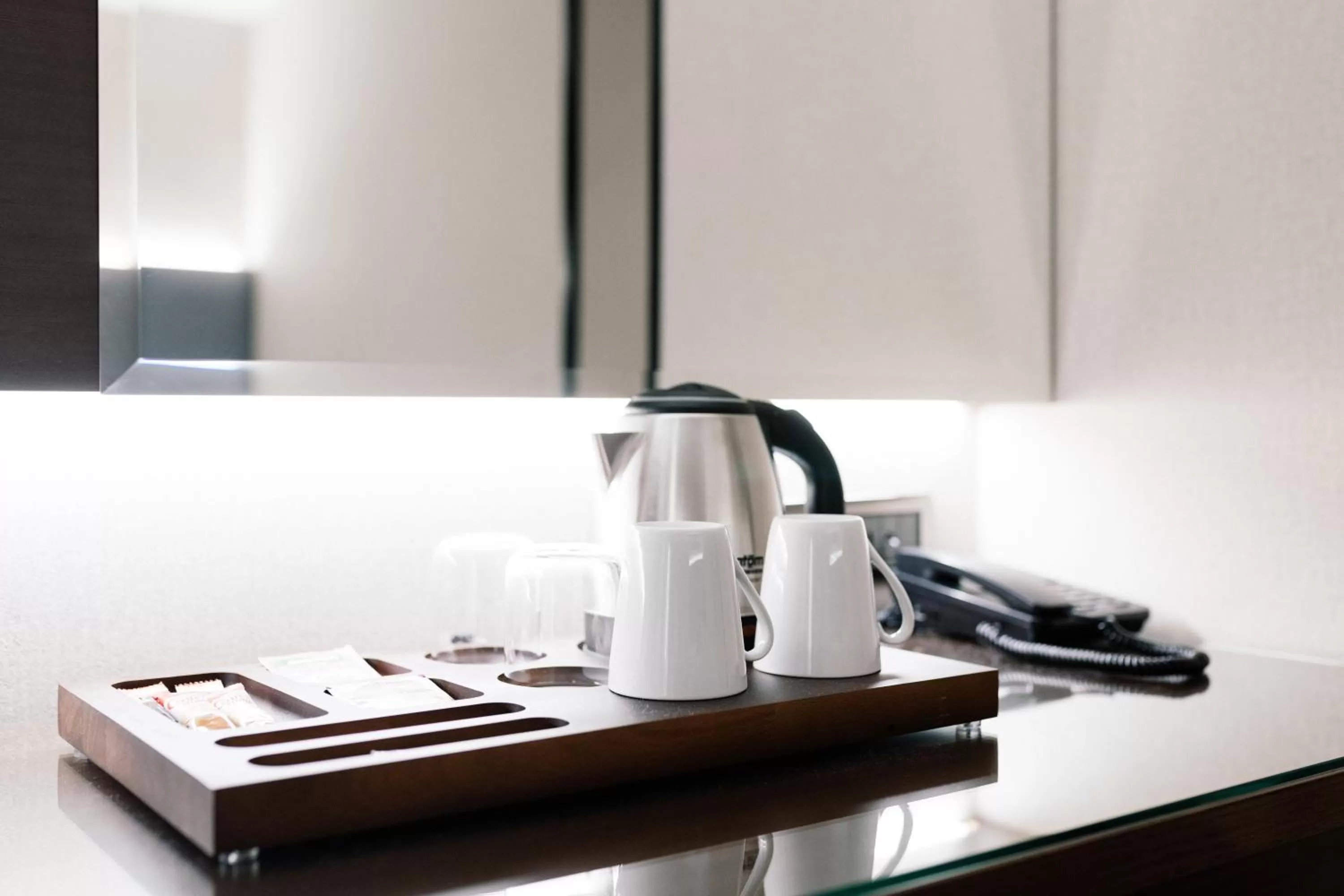 Coffee/tea facilities in Aprilis Deluxe Hotel
