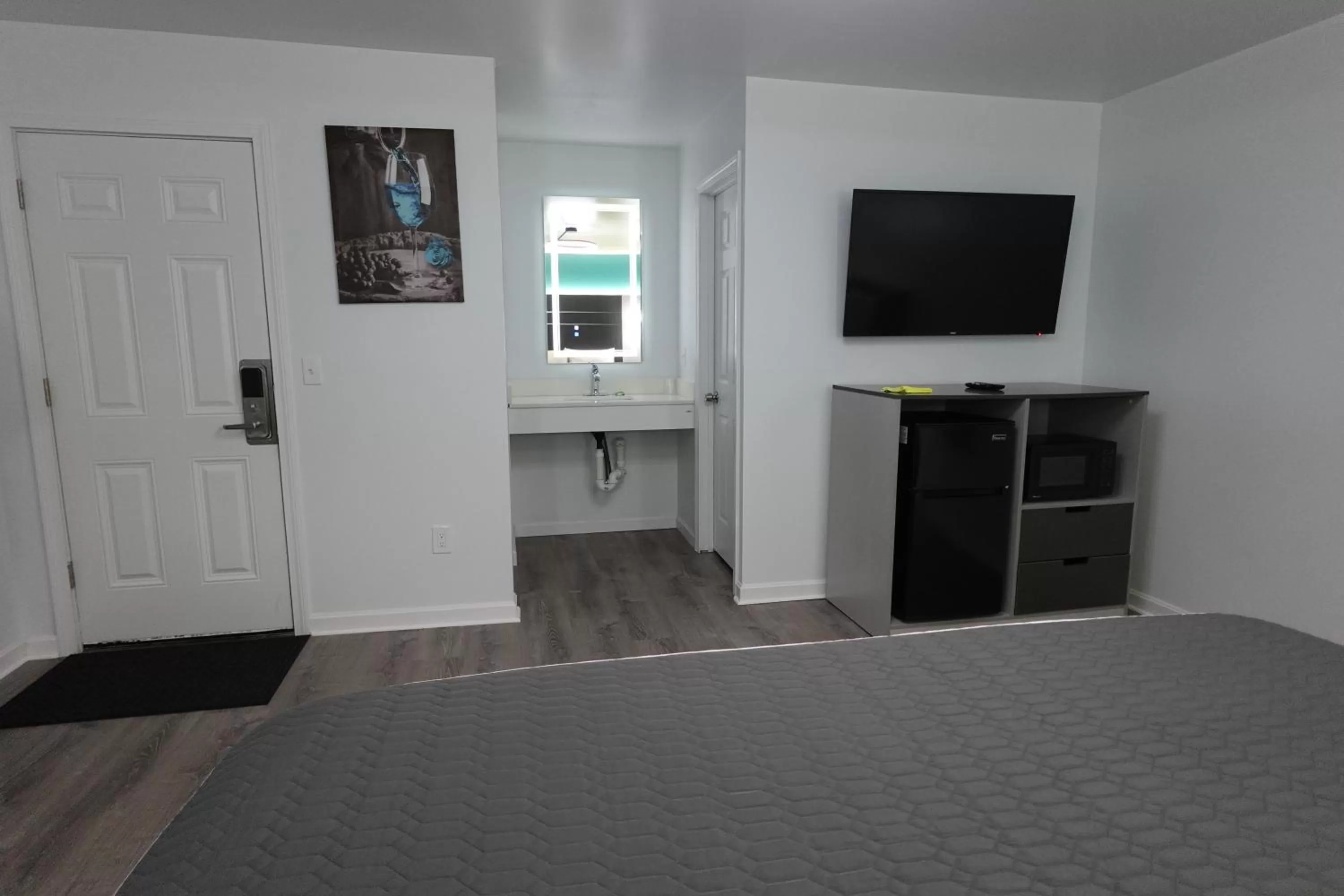 TV and multimedia, Bed in Blue Beach Motel Providence North Kingstown