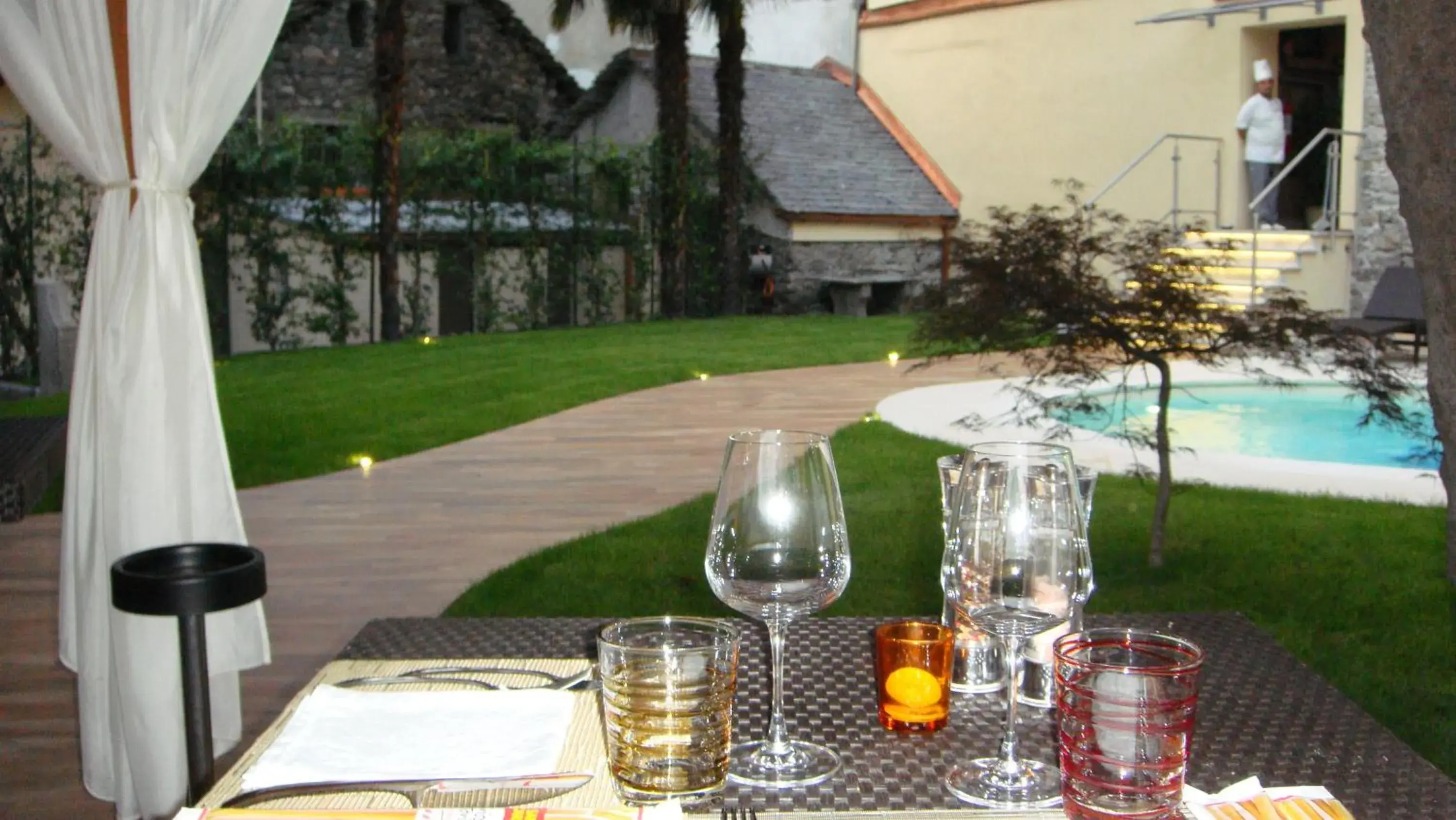 Garden, Swimming Pool in Albergo Corona