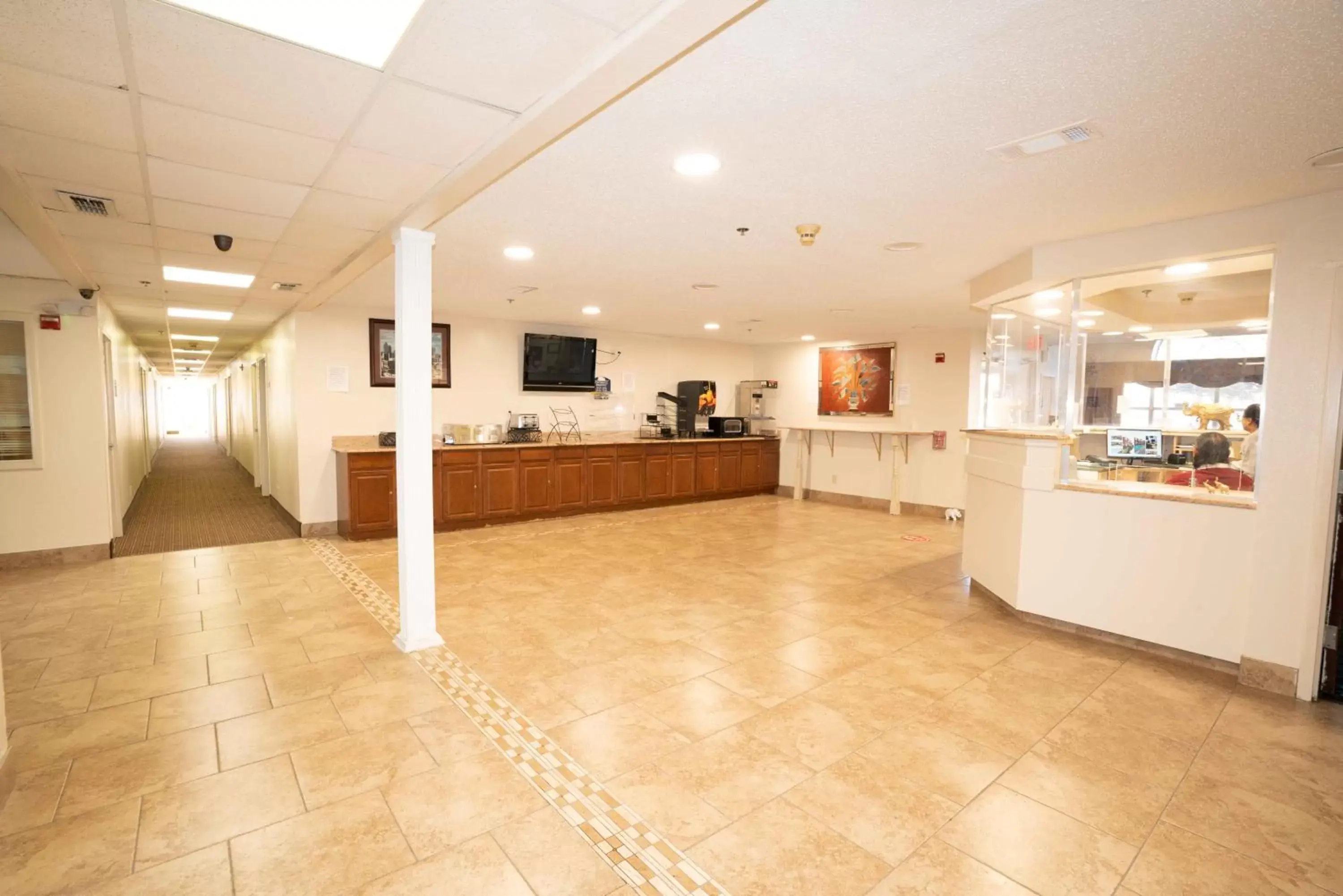 Property building, Lobby/Reception in Regency Inn & Suites DFW