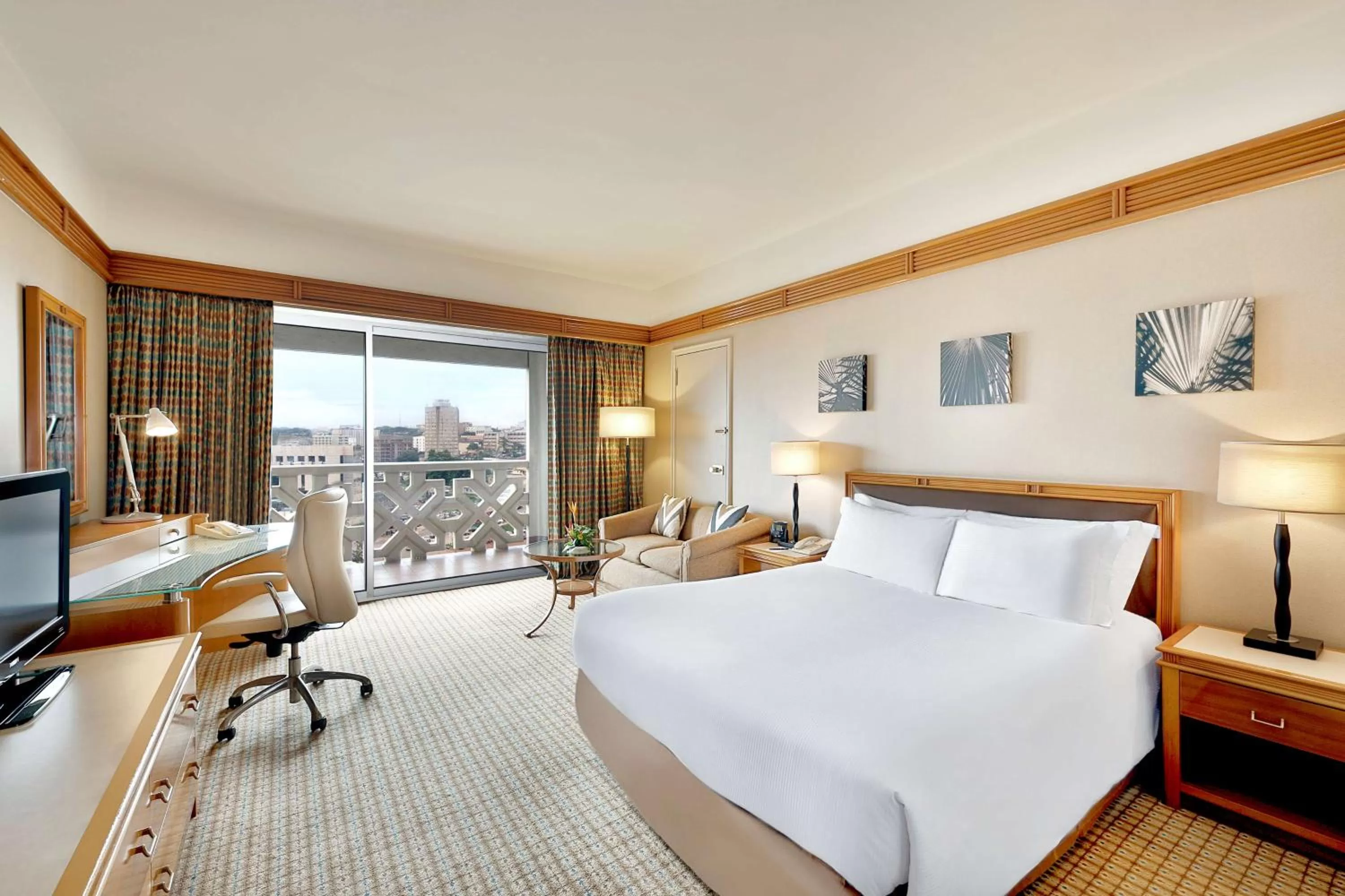 Bedroom, Bed in Hilton Yaounde