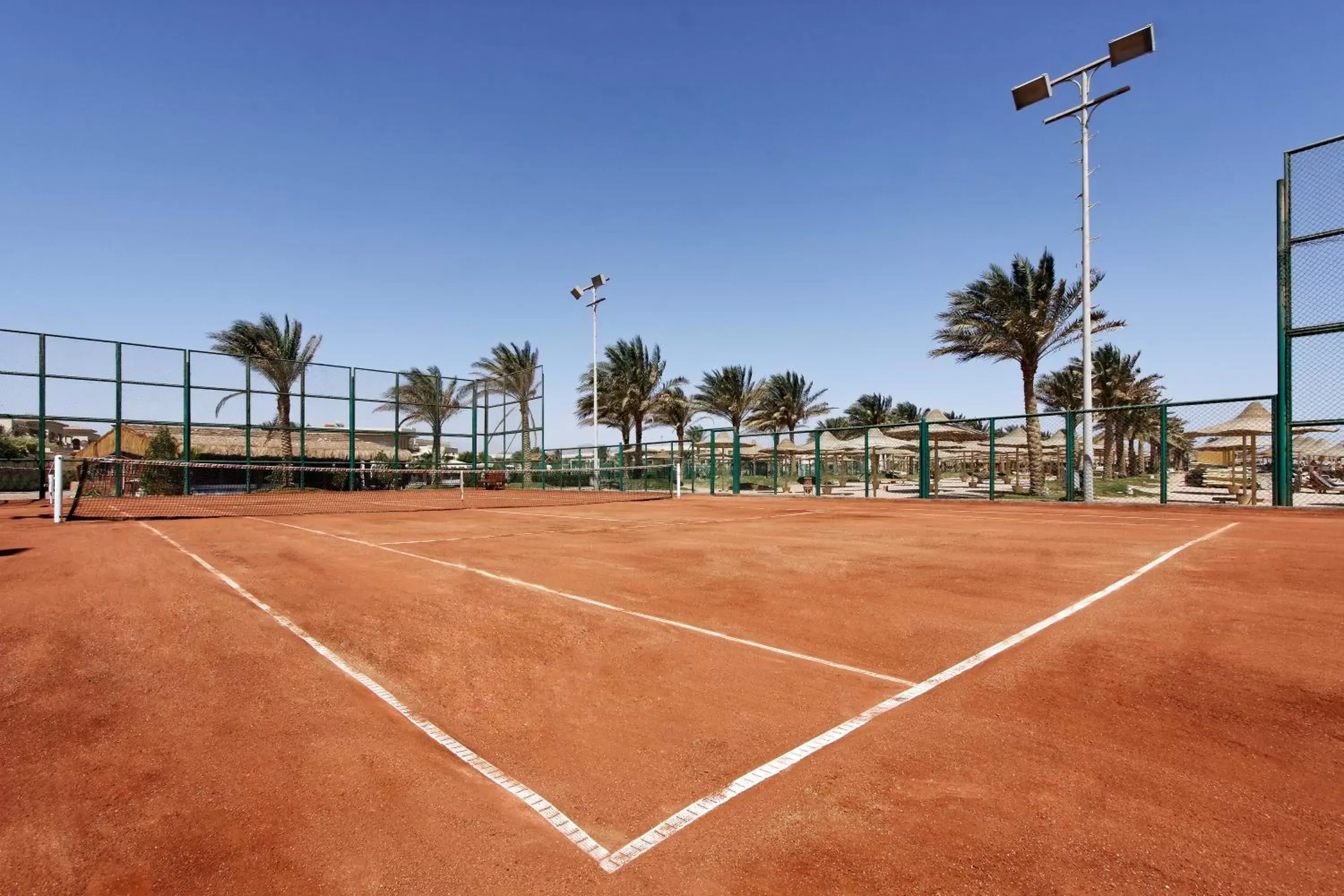 Tennis court, Tennis/Squash in Pickalbatros Royal Moderna Sharm "Aqua Park"