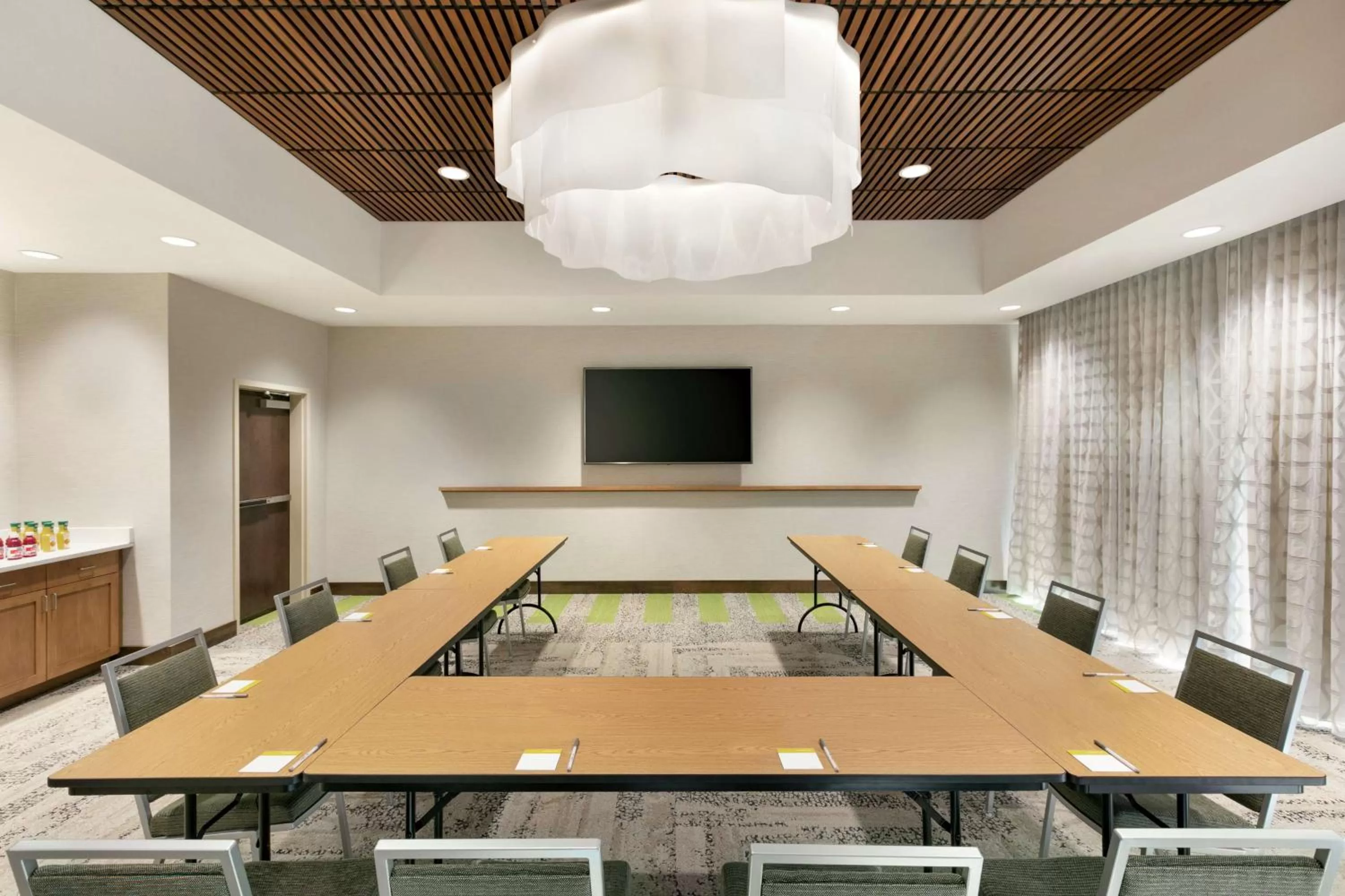 Meeting/conference room in Hampton Inn And Suites By Hilton Johns Creek
