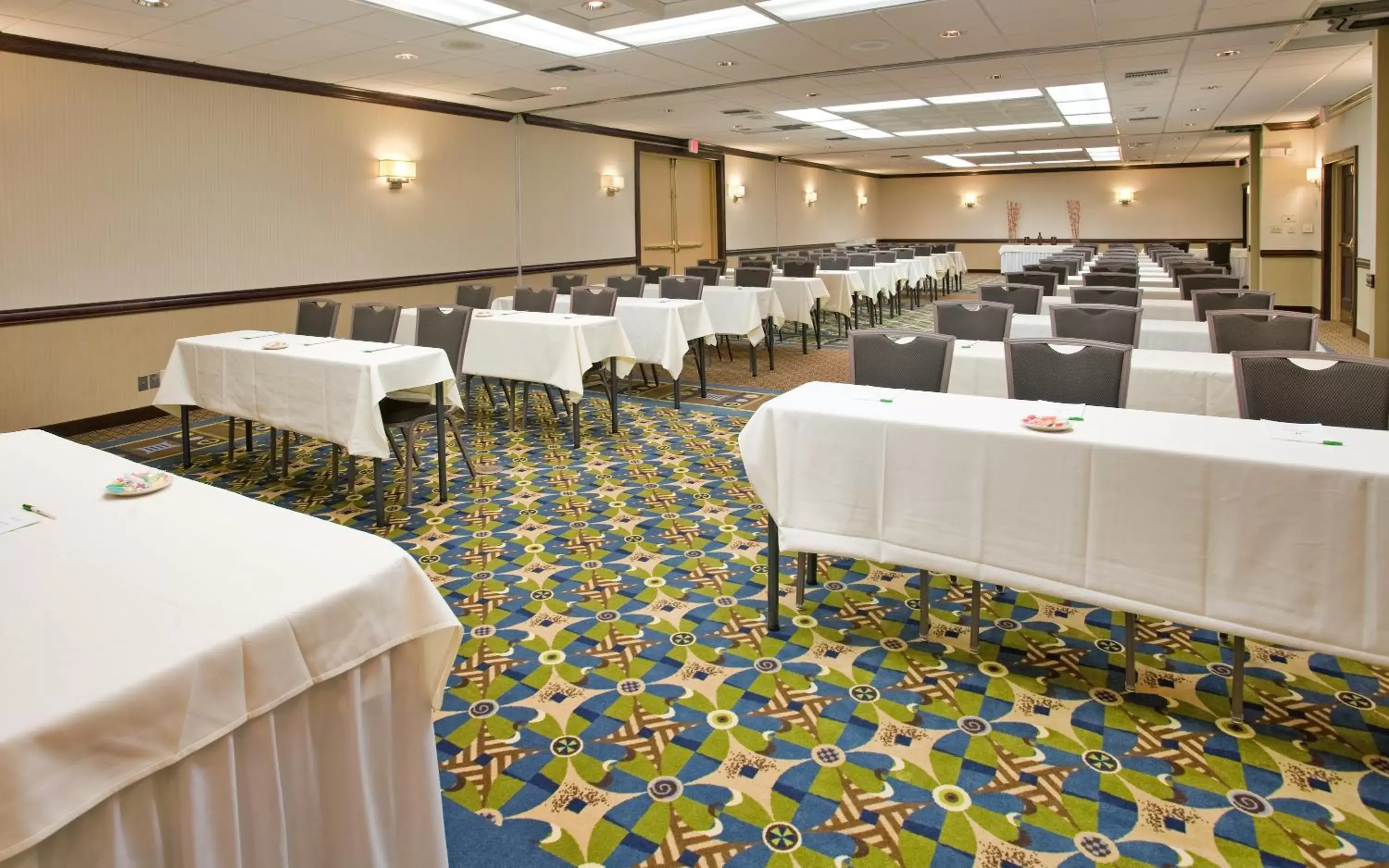 Business facilities in Wingate by Wyndham Kansas City
