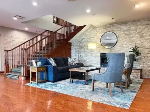 Lobby or reception, Seating Area in Country Inn & Suites by Radisson, Gettysburg, PA