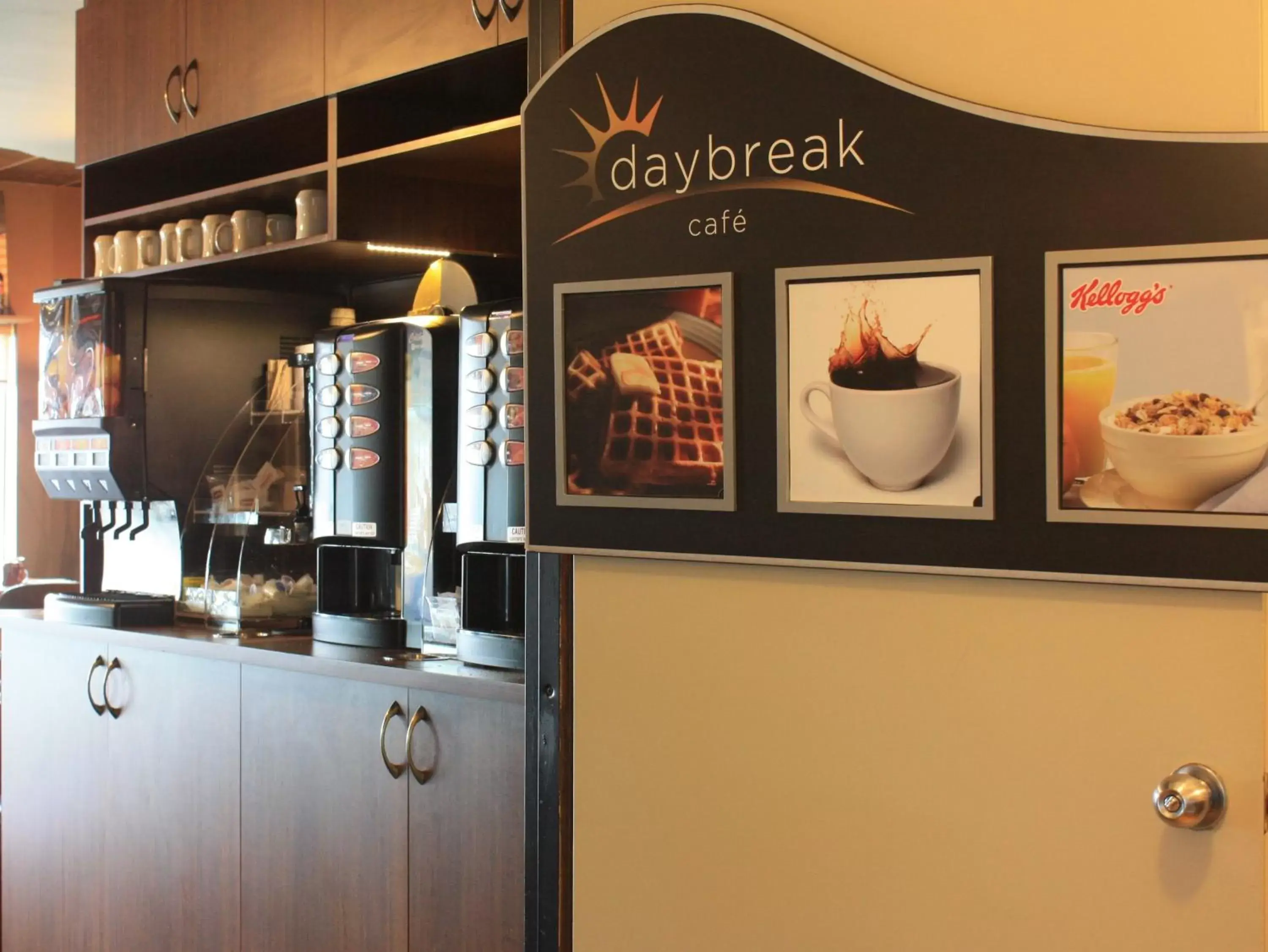 Restaurant/places to eat in Days Inn by Wyndham Berthierville Restaurant/places to eat in Days Inn by Wyndham Berthierville