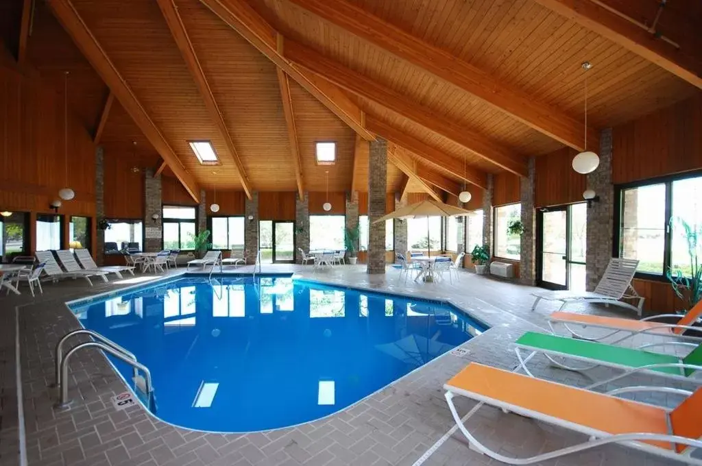 Sports, Swimming Pool in Baymont by Wyndham Delaware