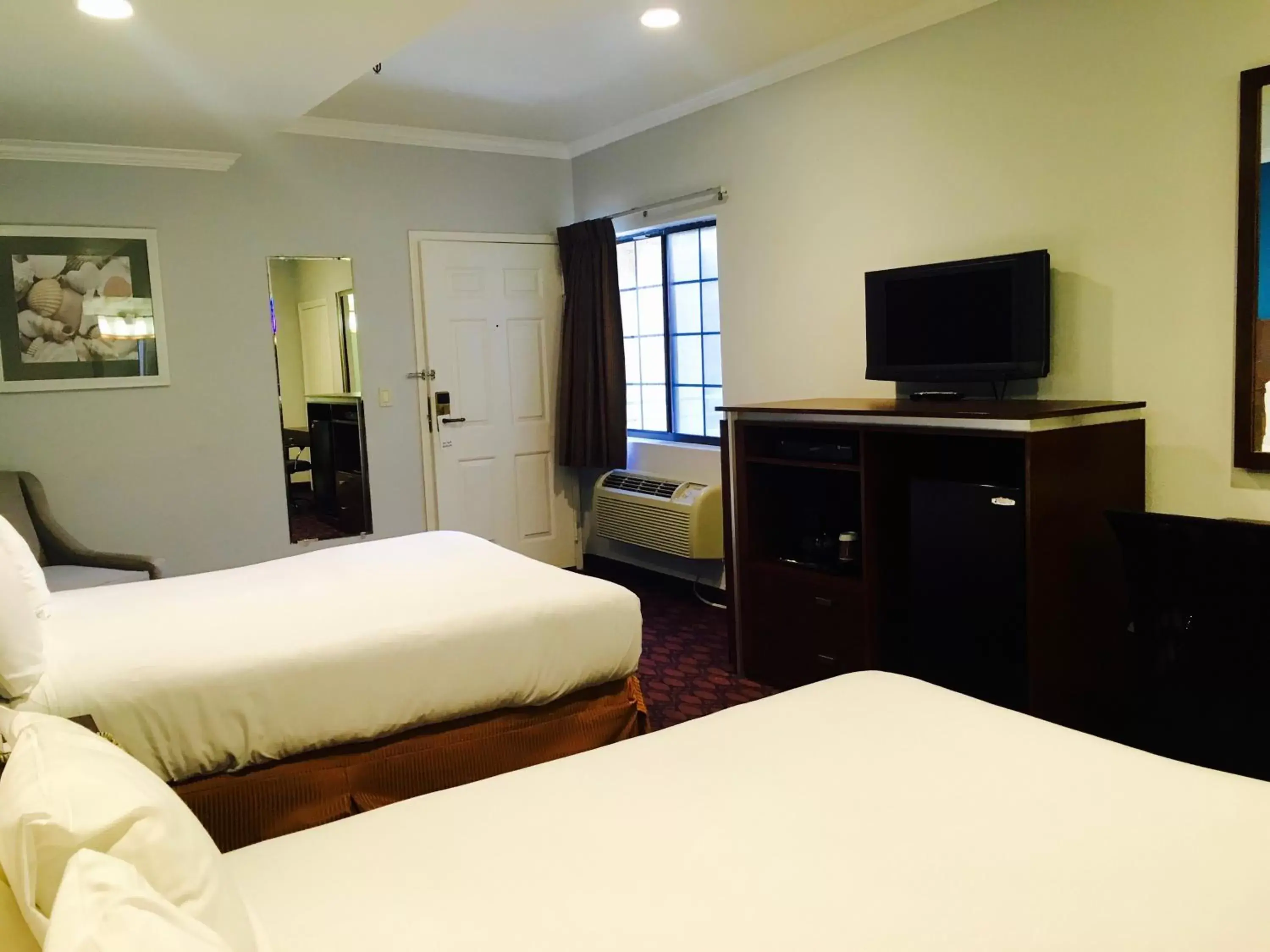 Room Photo in Hotel Pacific, Manhattan Beach