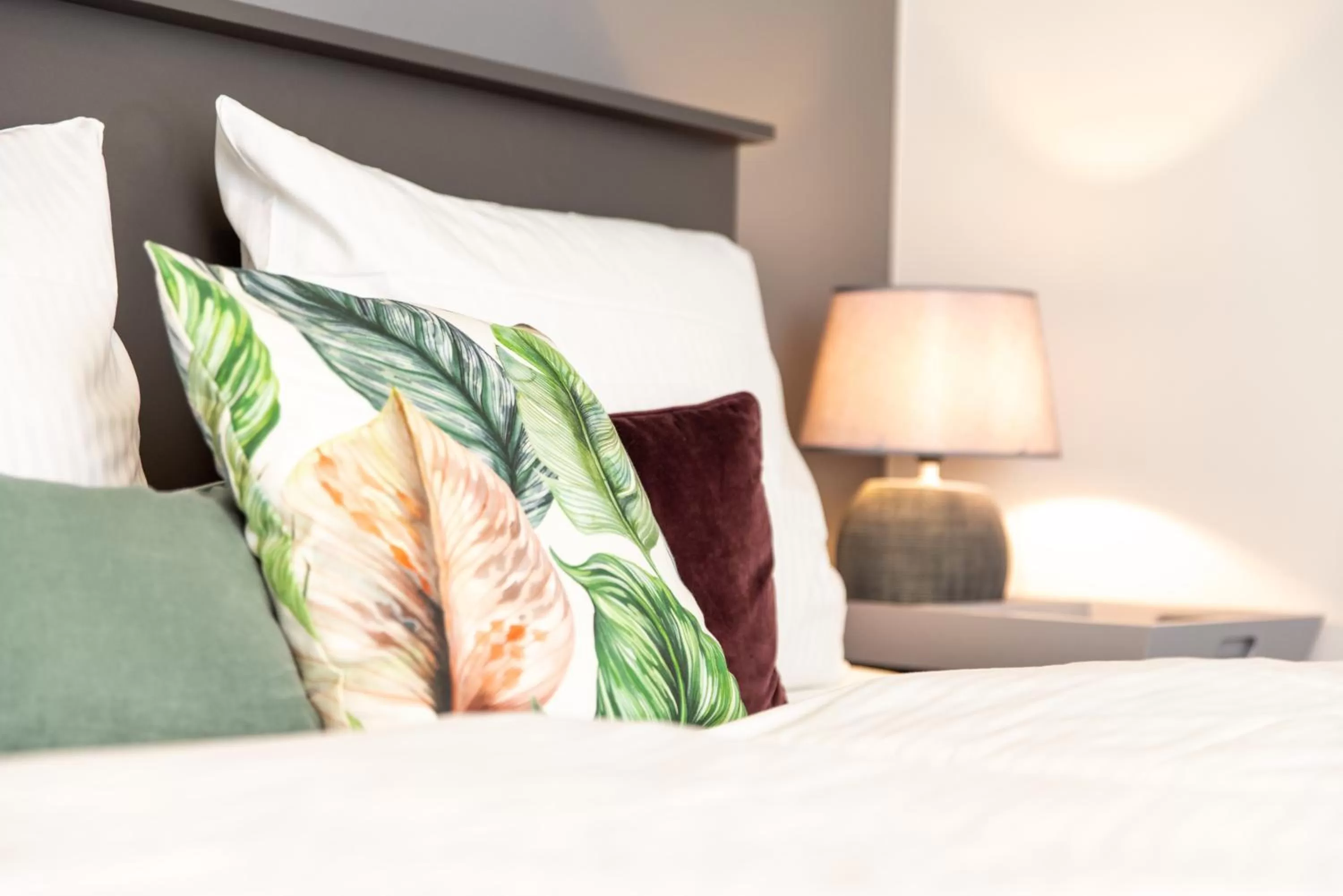 Bed in Luxstay Bad Nauheim - Self-Check-In