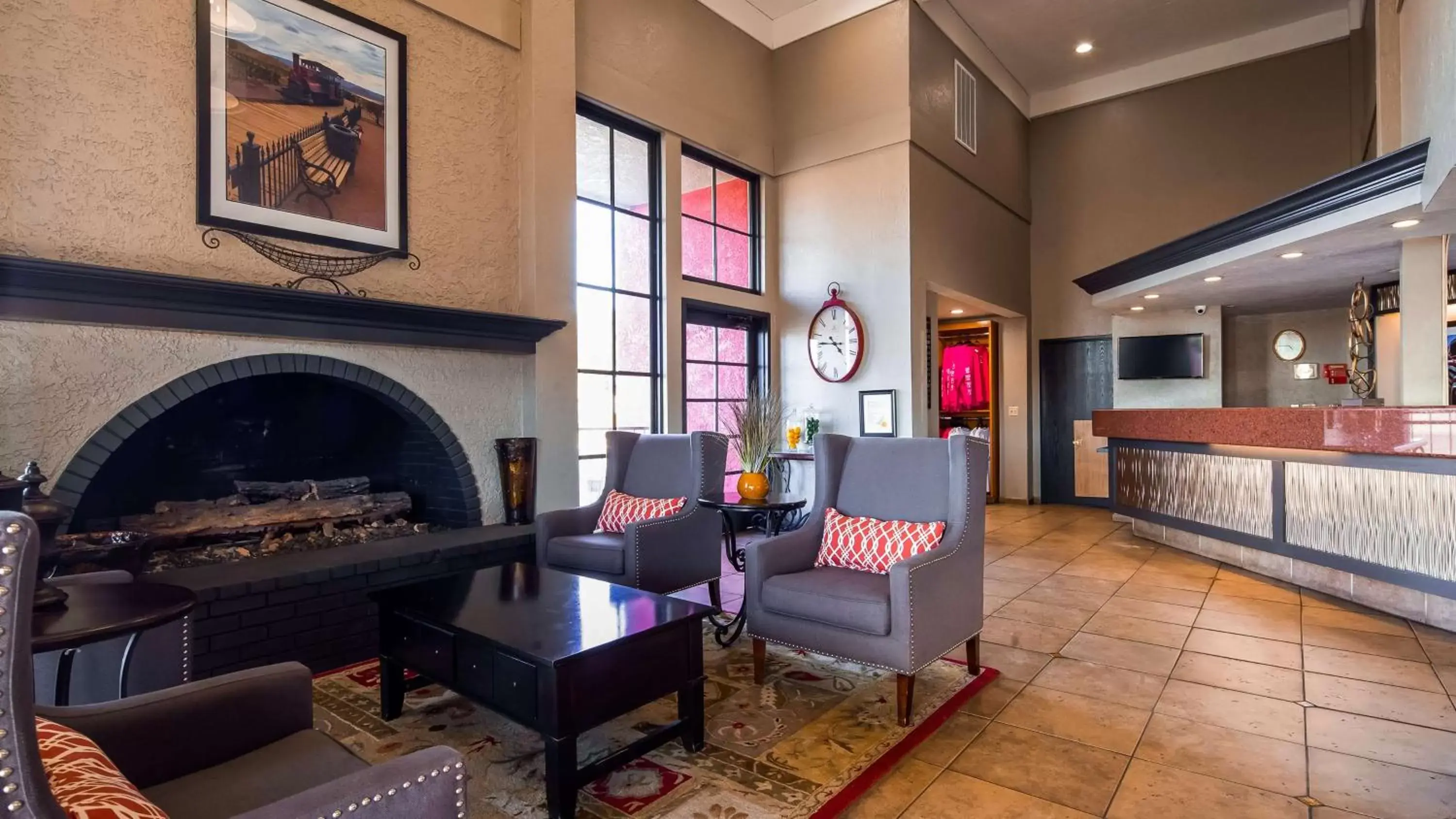 Lobby or reception in Best Western Desert Villa Inn