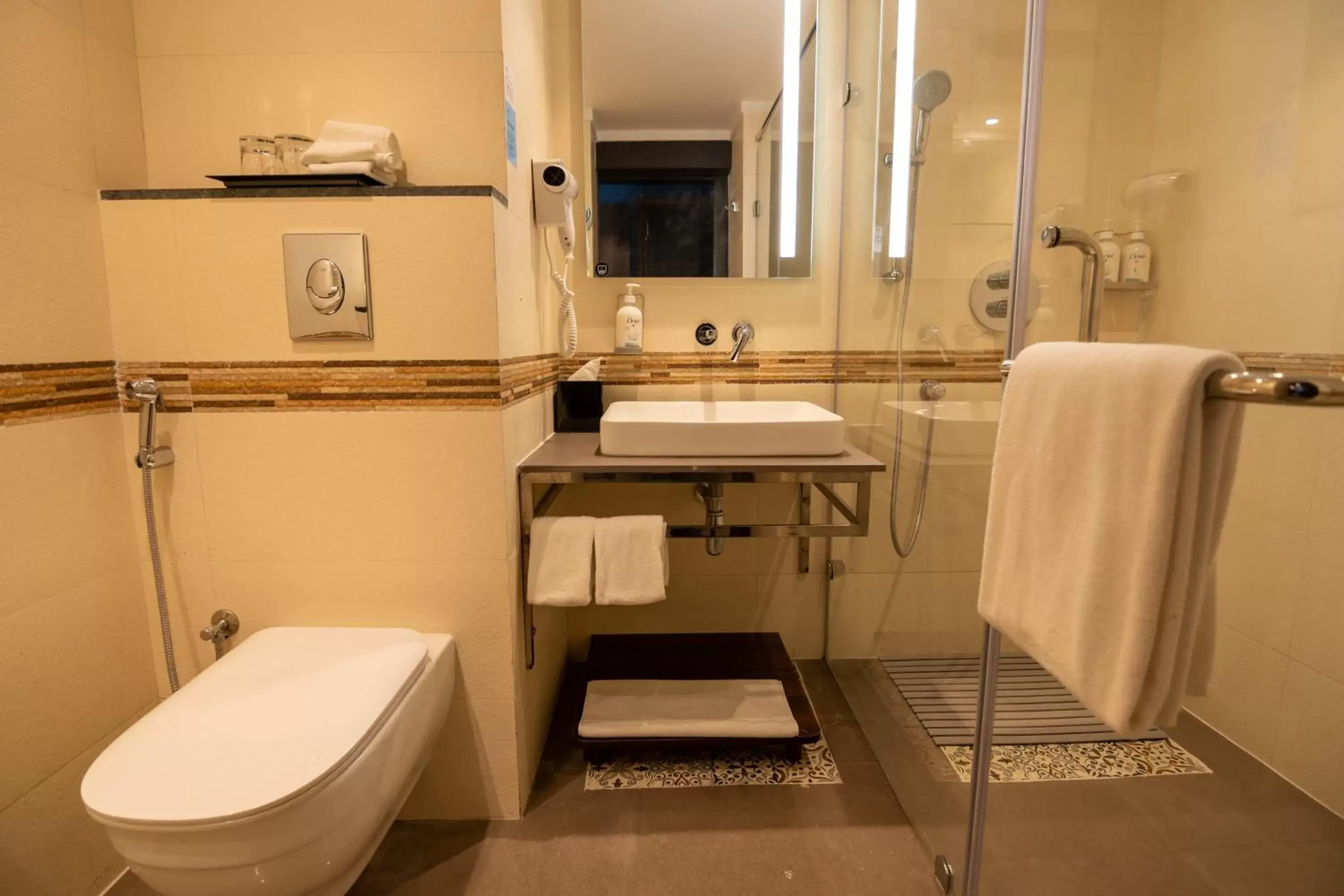 Bathroom in Holiday Inn Express & Suites Jaipur Gopalpura