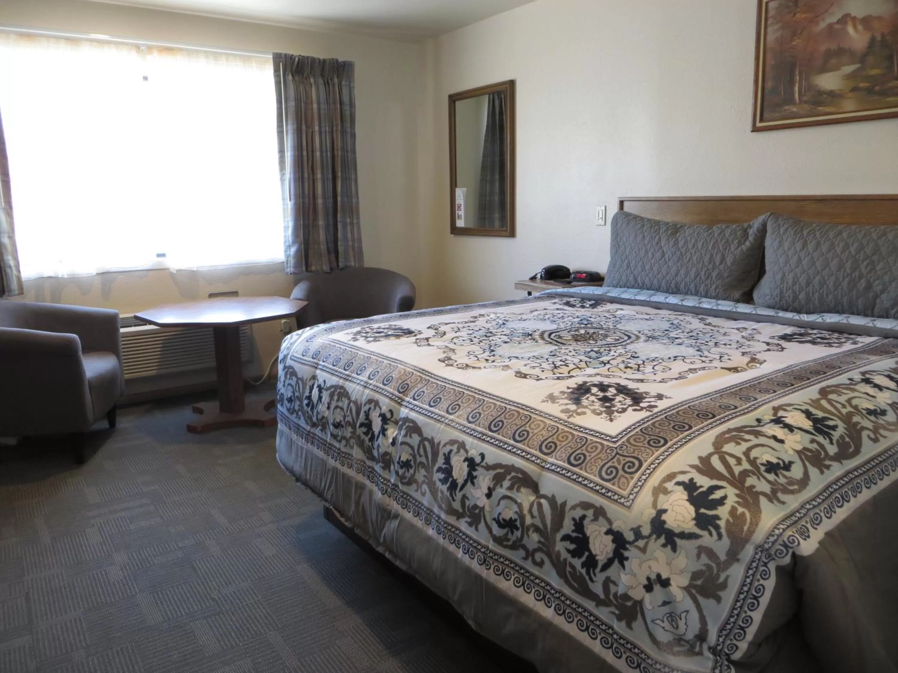 Seating area, Bed in Jailhouse Motel and Casino