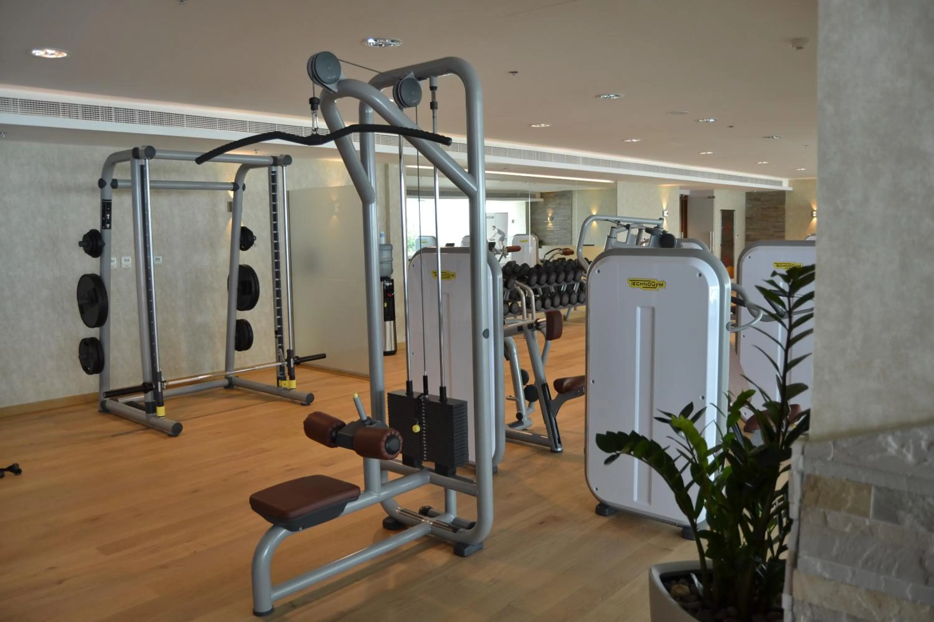 Fitness centre/facilities in Millennium Executive Apartments Muscat