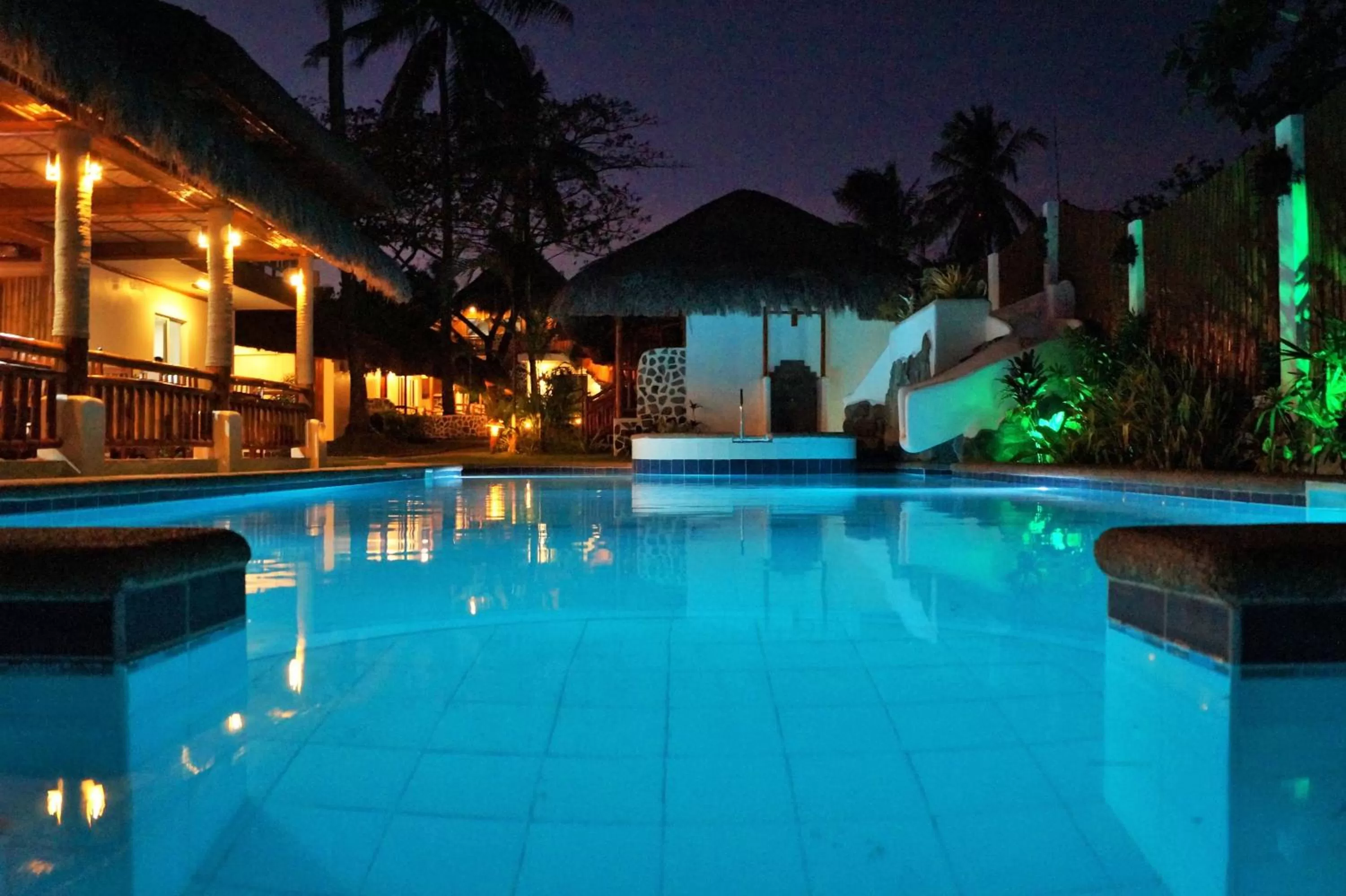 Swimming pool in Kav&#x27;s Beach Resort