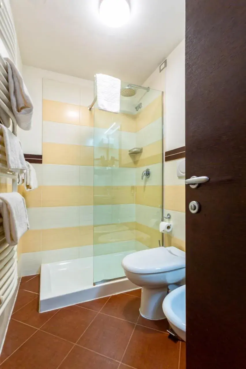 Bathroom in Hotel Petit Palais