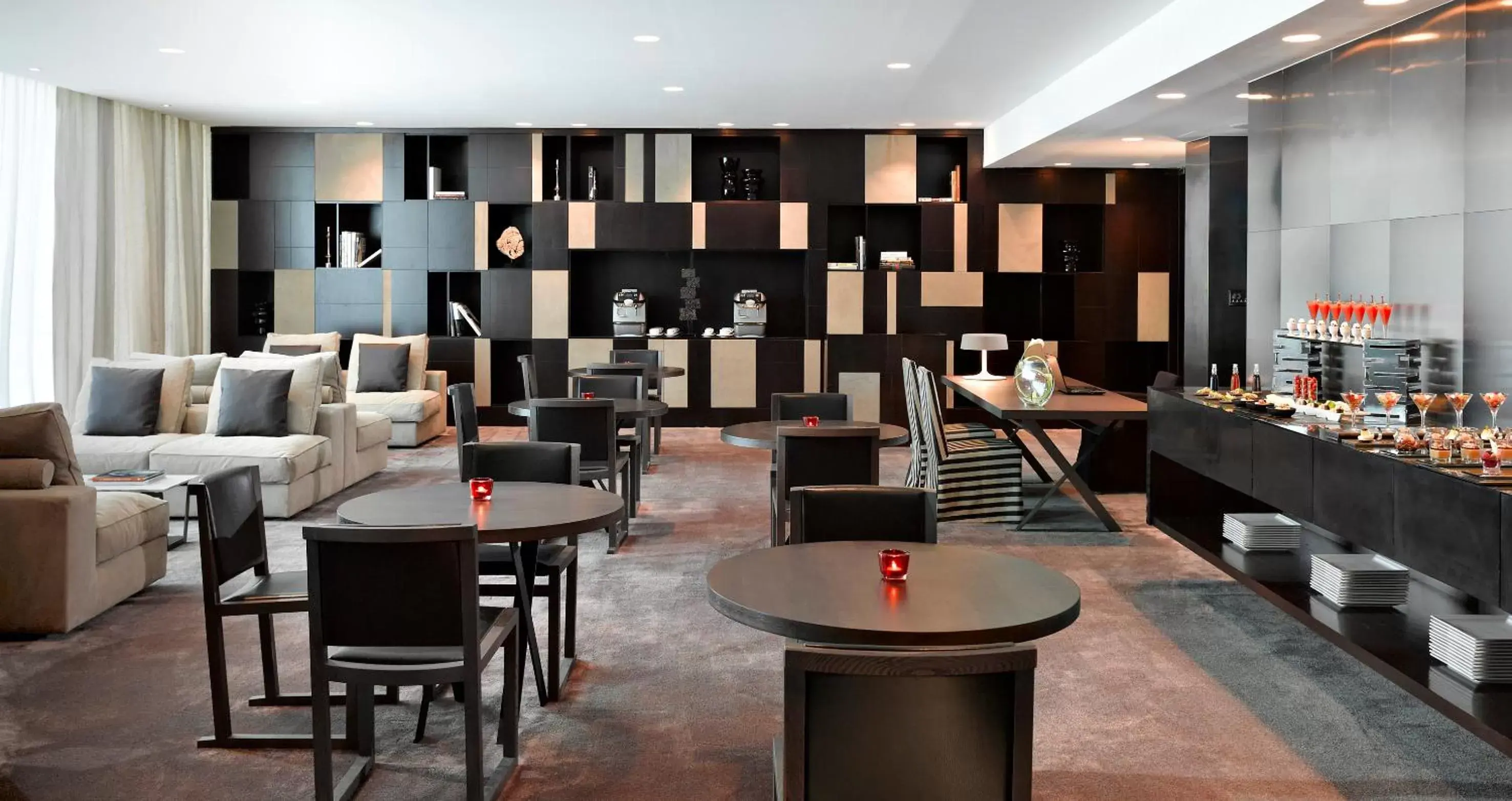 Restaurant/Places to Eat in The Canvas Dubai - MGallery Hotel Collection
