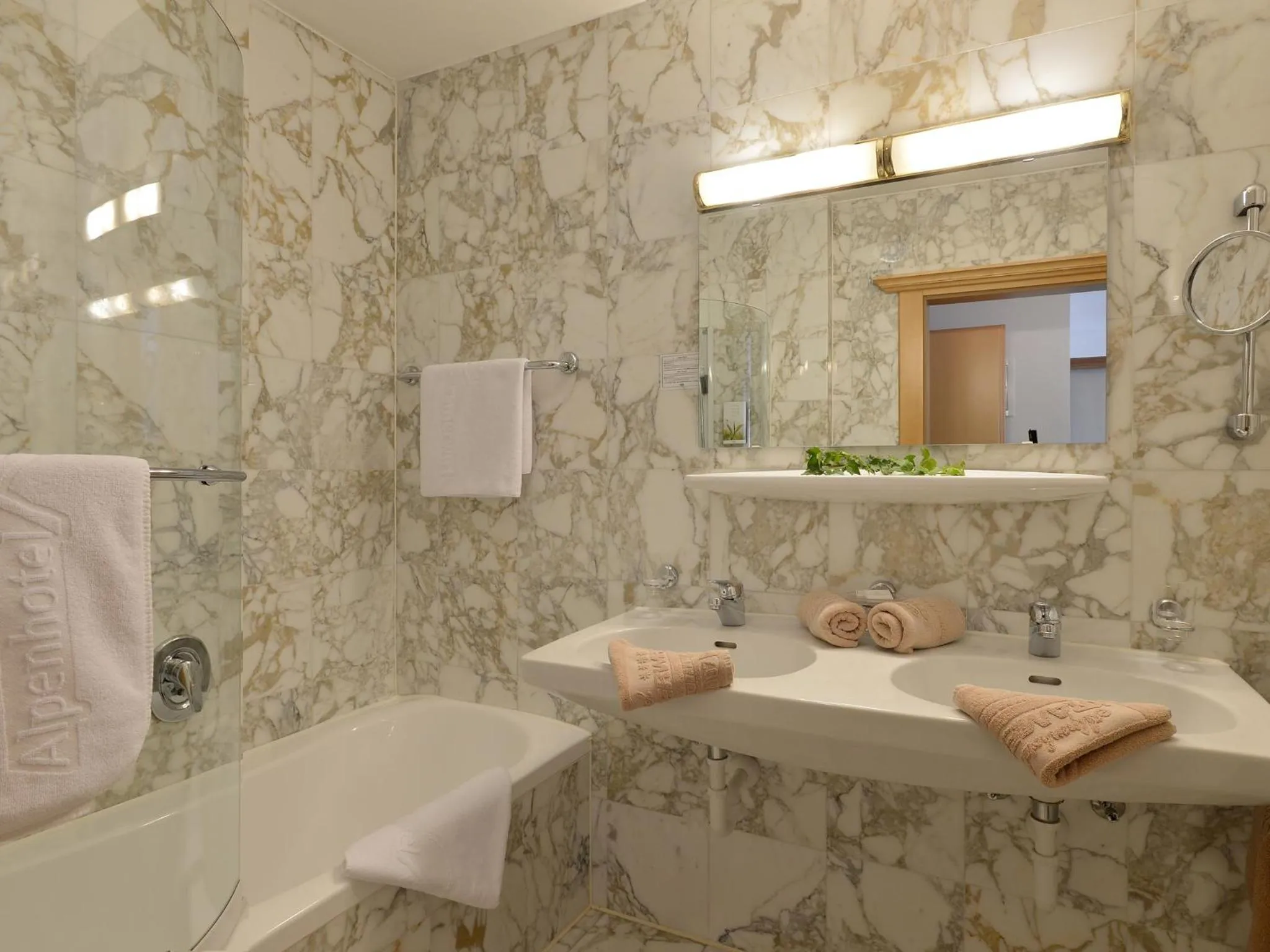 Bathroom in Alpenhotel Kramerwirt