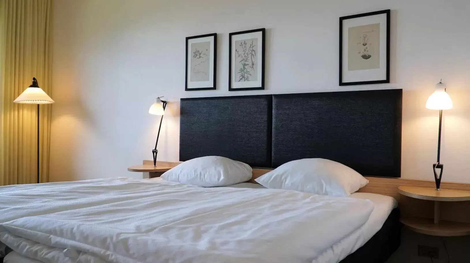 Bedroom, Bed in Munkebjerg Hotel