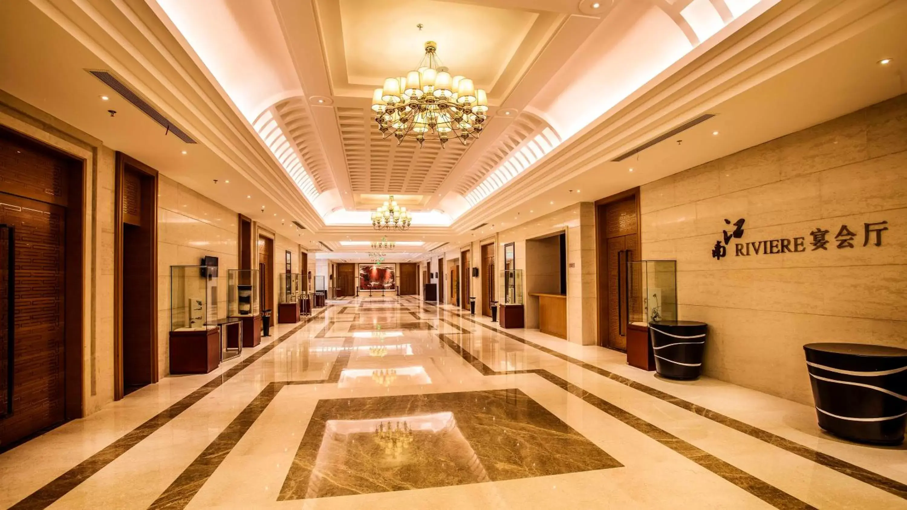 Lobby or reception, Lobby/Reception in Holiday Inn Nanchang Riverside, an IHG Hotel