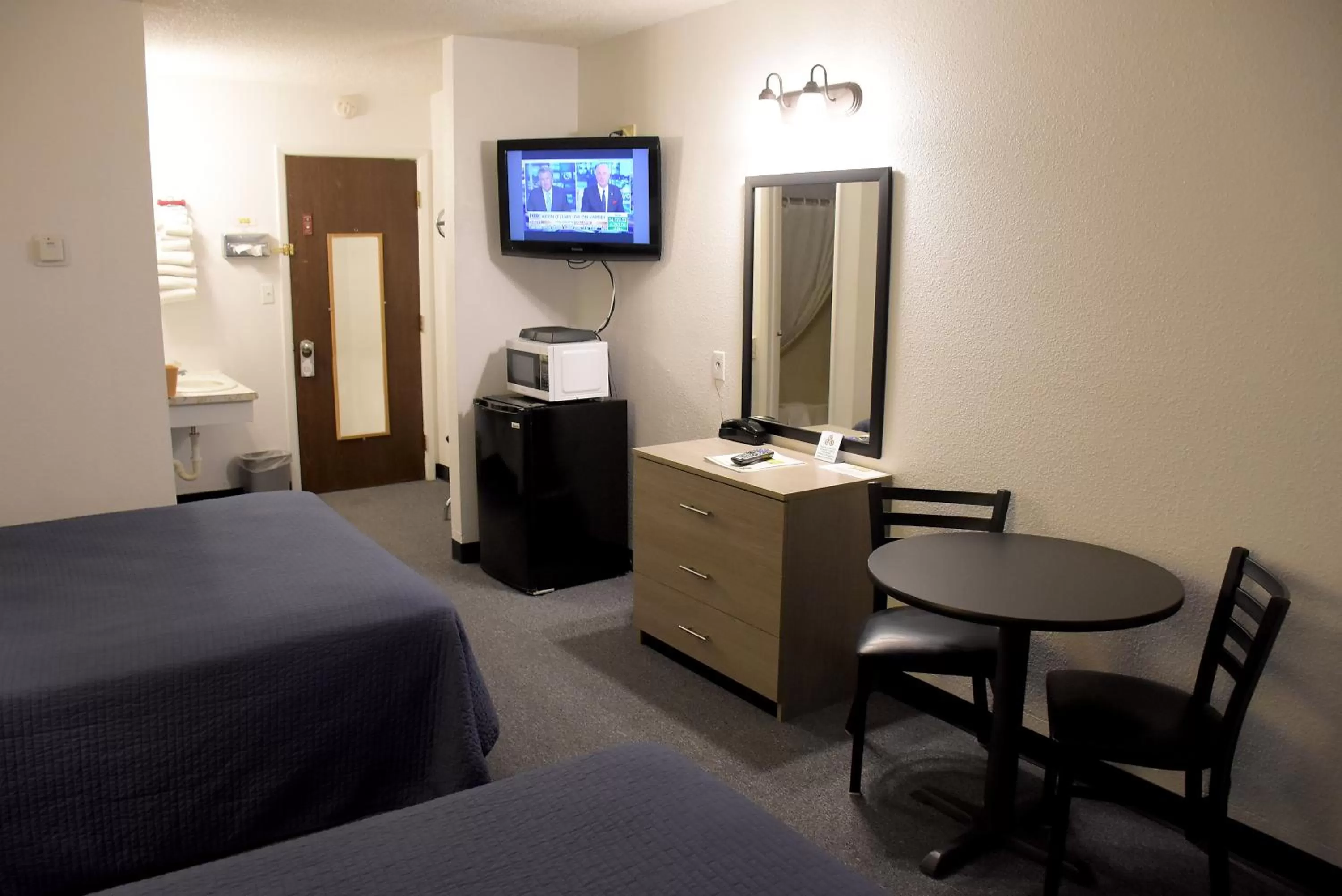 Bed in Yellowstone River Inn